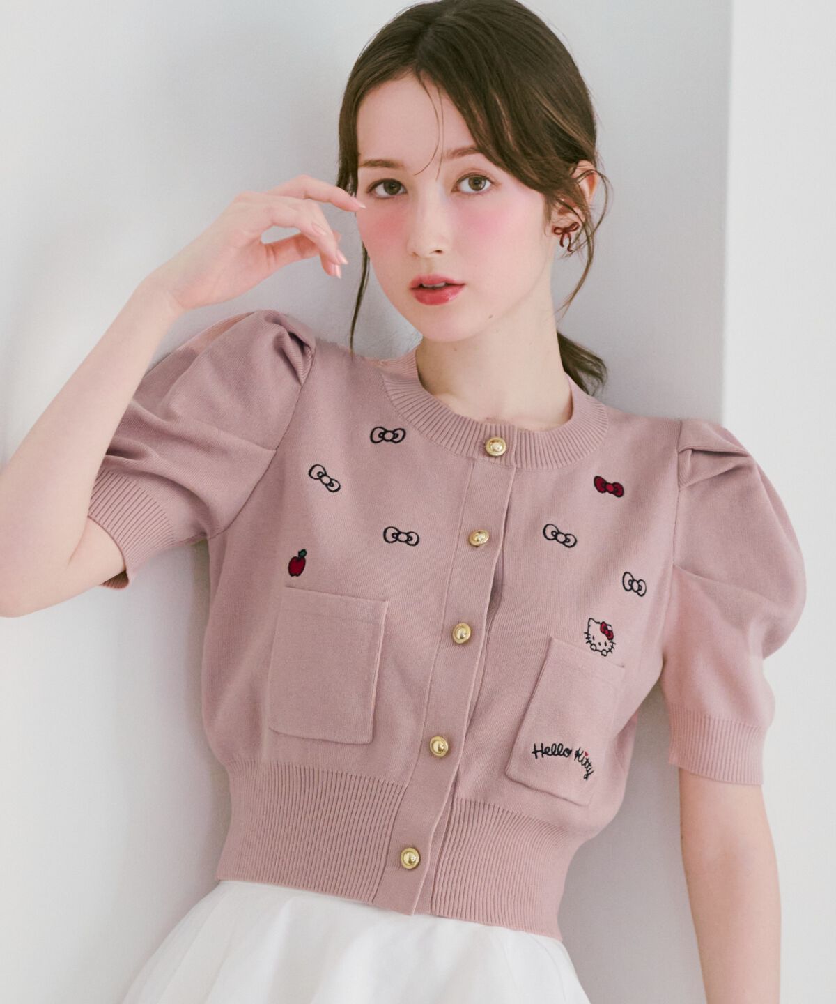 WILLSELECTION「WILLSELECTION&times;HELLO KITTY 刺繍ニットカーディガン」|カーディガン|