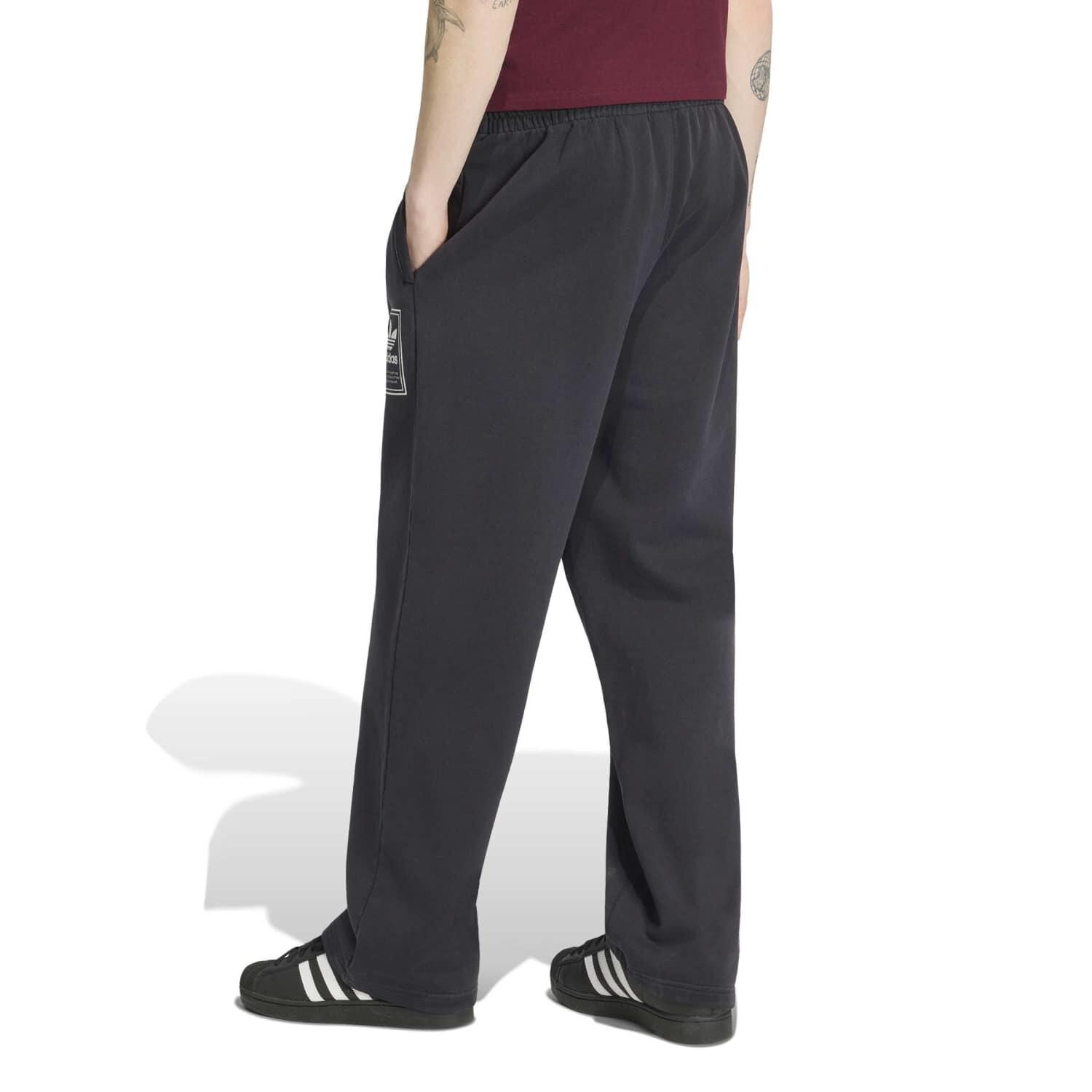 adidas「【ADIDAS ｳｪｱ】M ELEVATED GFX SWEAT PT」|チノ|