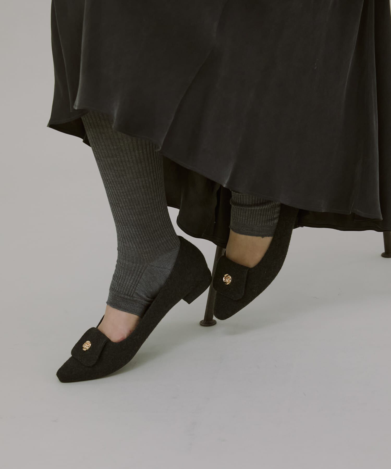 RODE SKO「『MADE IN JAPAN』フラワーモチーフフラップパンプス」|パンプス|