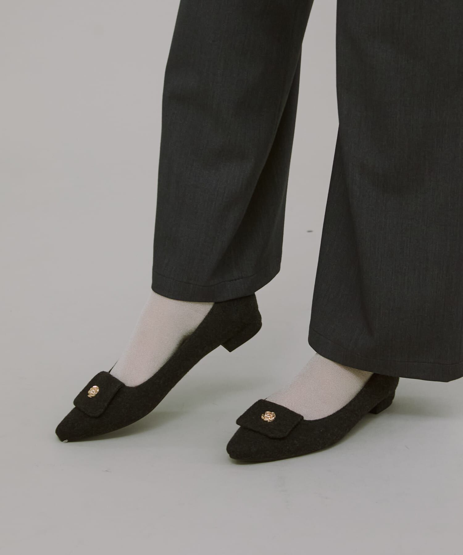 RODE SKO「『MADE IN JAPAN』フラワーモチーフフラップパンプス」|パンプス|