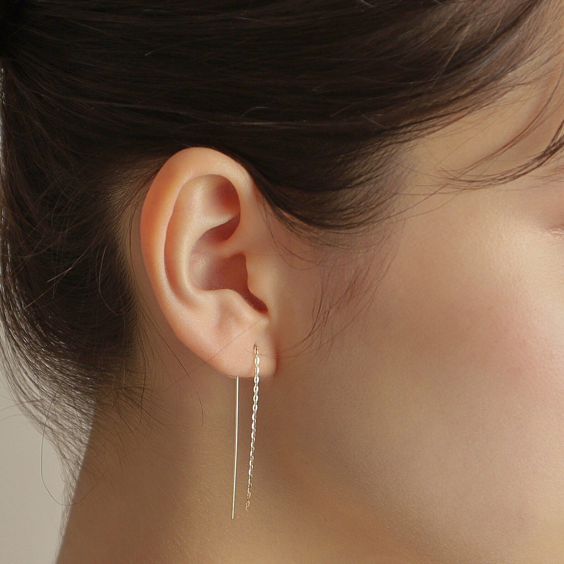 COCOSHNIK「K18フラッシュアズキロングポスト ピアス」|ピアス|