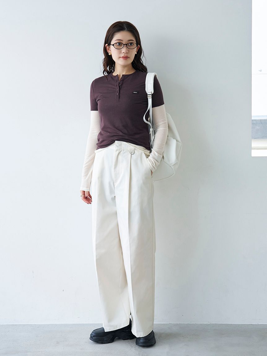 emmi atelier「【Dickies(R)&times;emmi】タックワイドパンツ」|チノ|