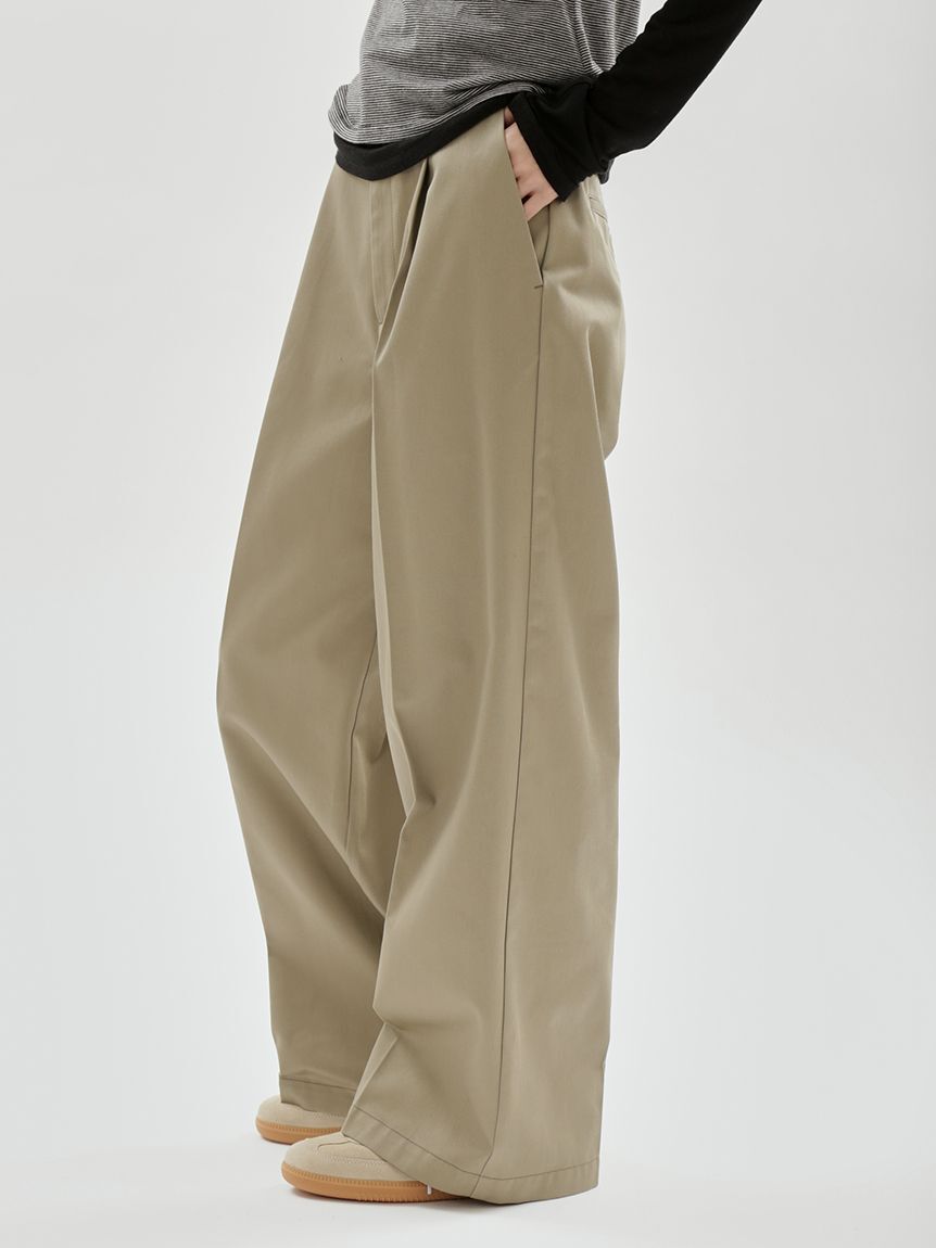 emmi atelier「【Dickies(R)&times;emmi】タックワイドパンツ」|チノ|