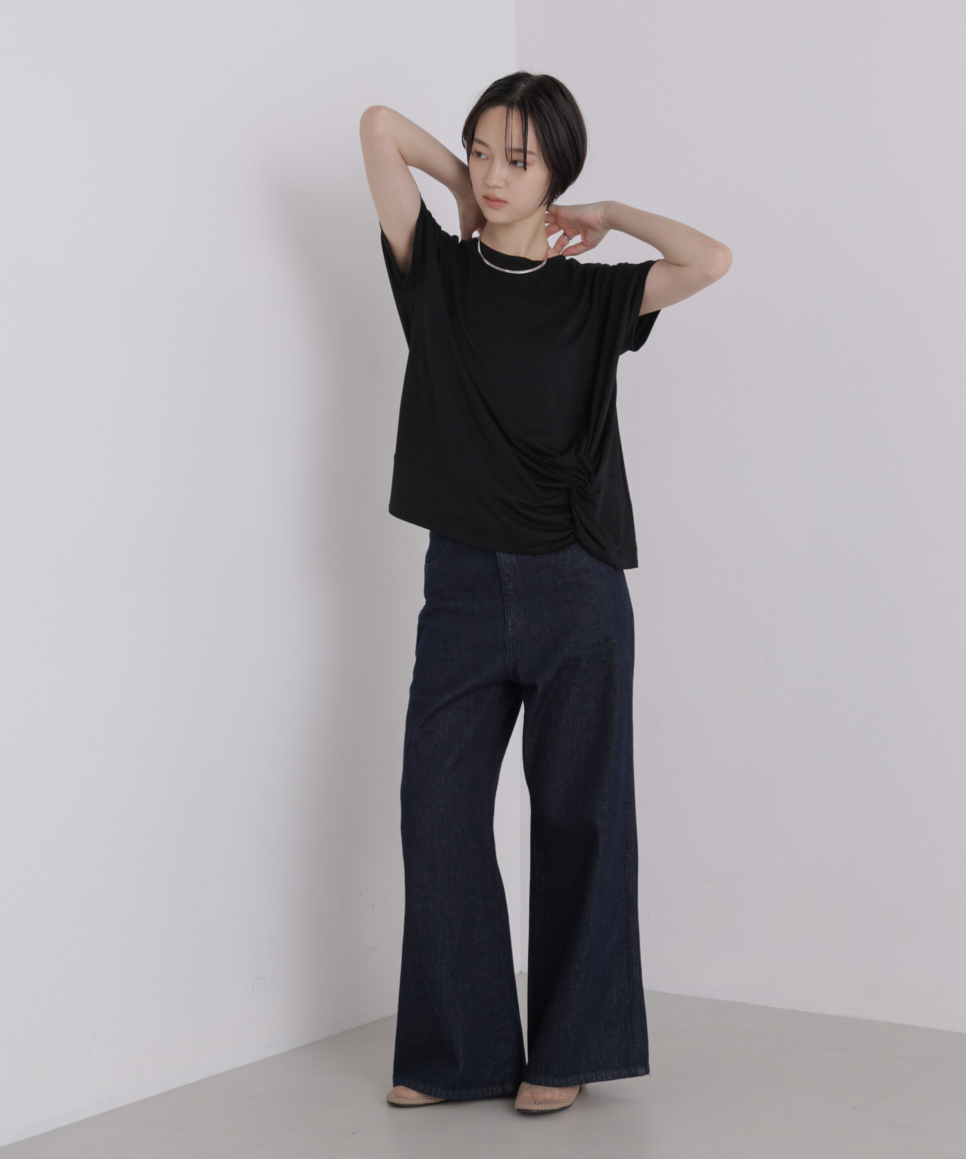 NANO universe「フロントツイストデザインノースリーブカットトップス」|Tシャツ・カットソー|