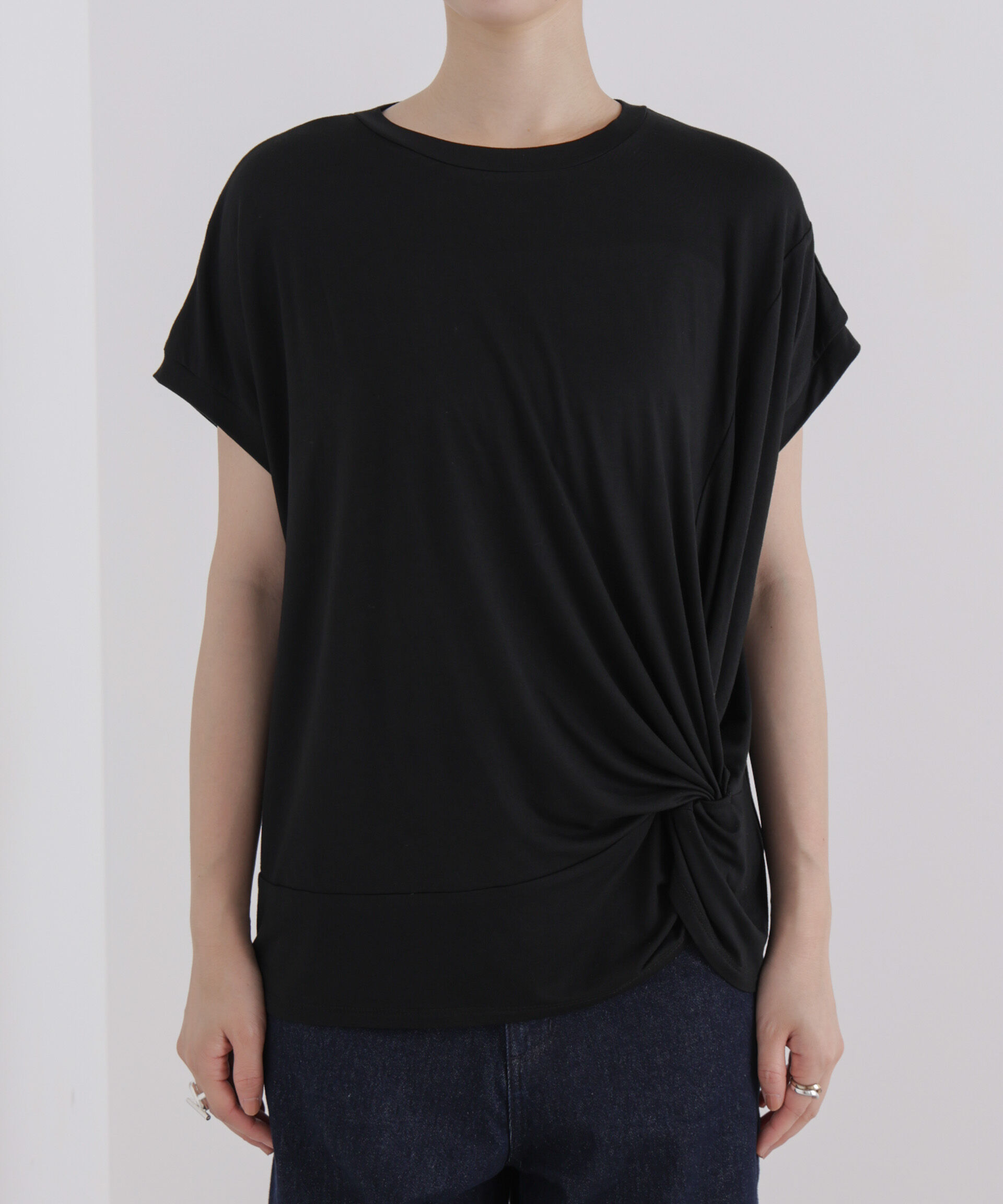 NANO universe「フロントツイストデザインノースリーブカットトップス」|Tシャツ・カットソー|