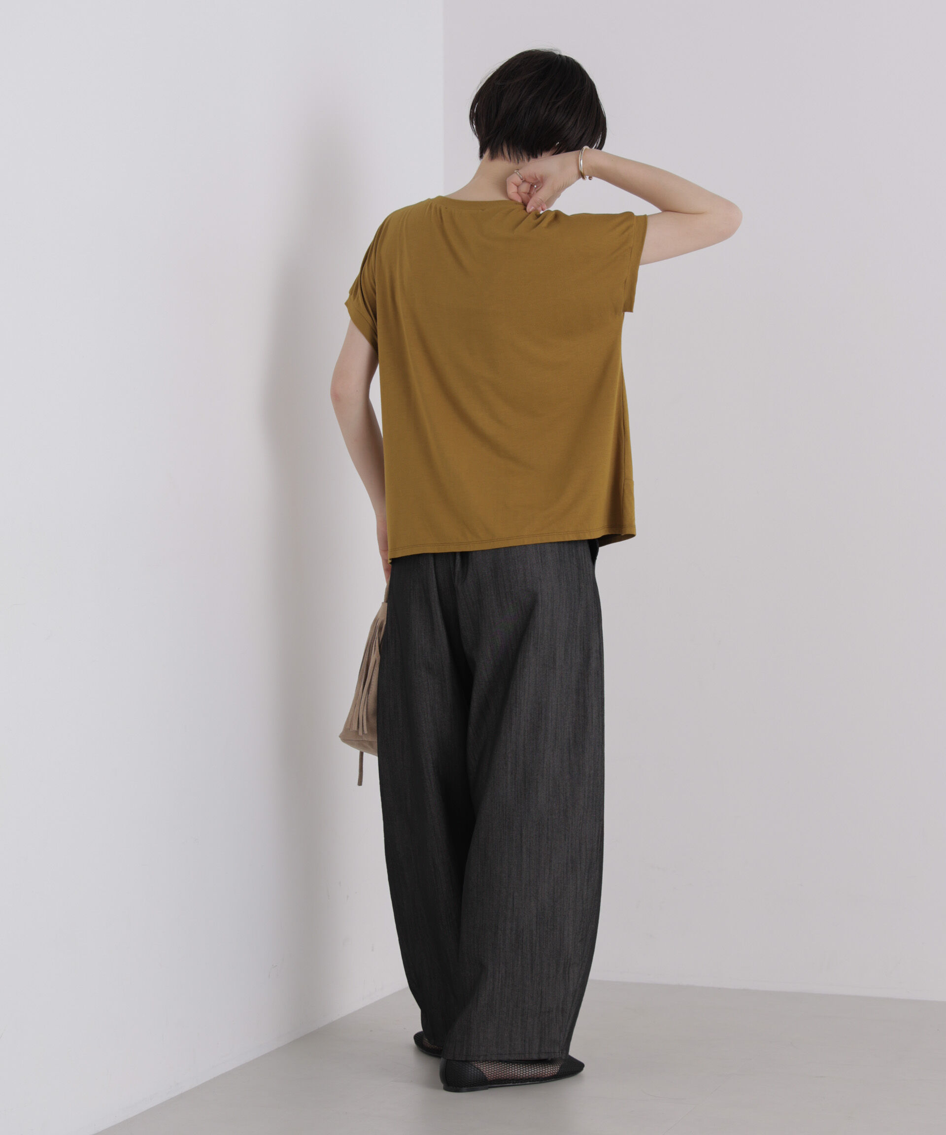 NANO universe「フロントツイストデザインノースリーブカットトップス」|Tシャツ・カットソー|