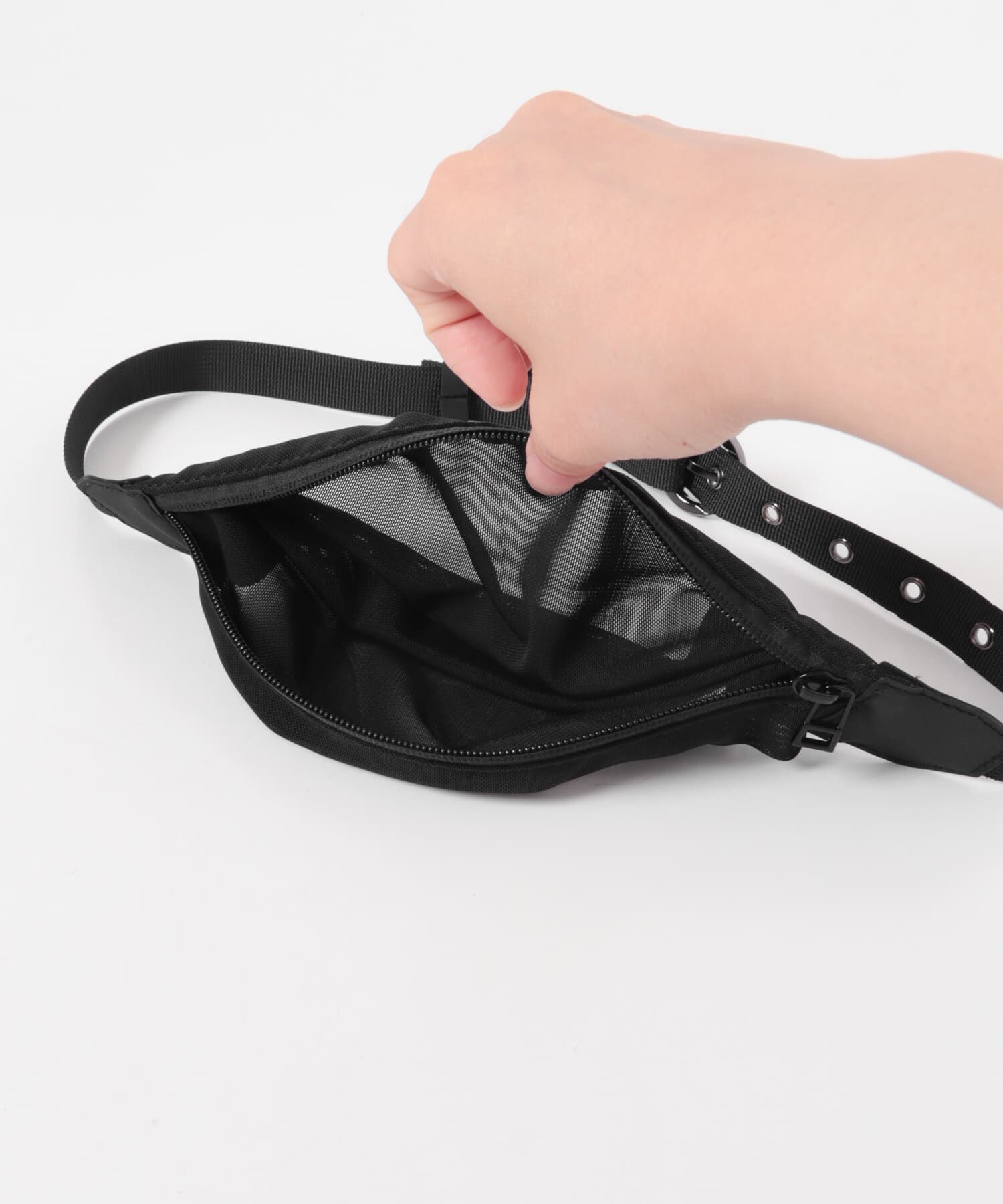 URBAN RESEARCH「Teya　ACTIVE BELT BAG」|ポーチ|
