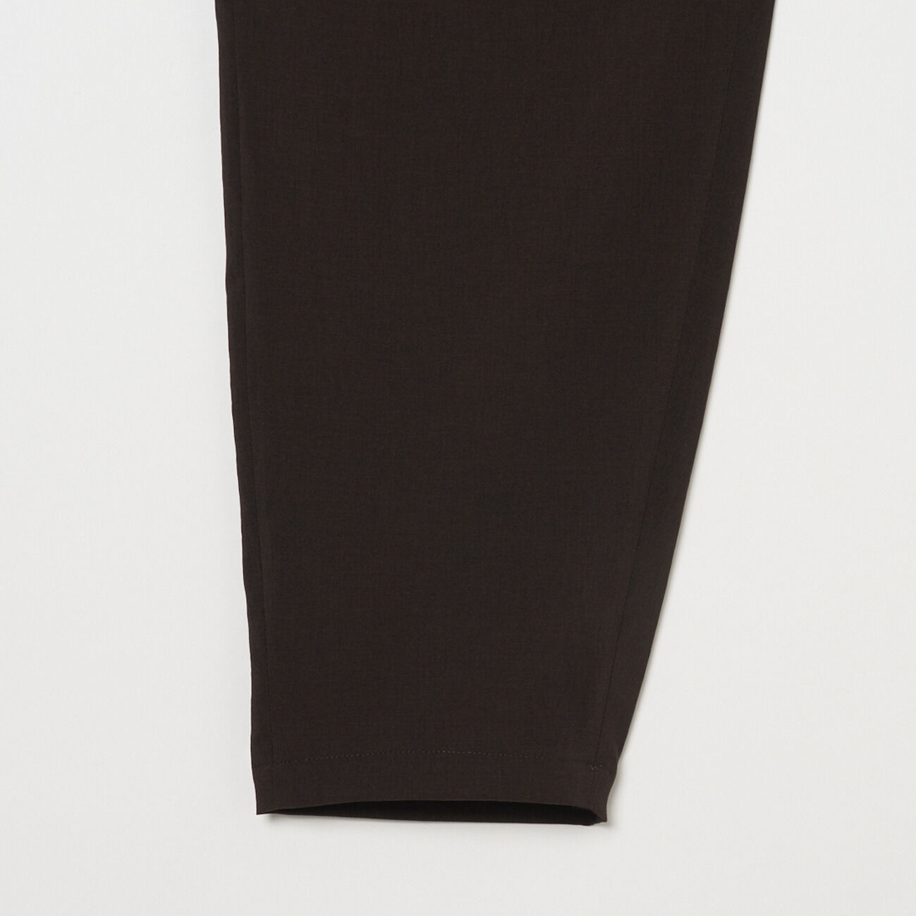 HELIOPOLE「HELIOPOLE DRY TOUCH WIDW TAPERED PANTS」|チノ|