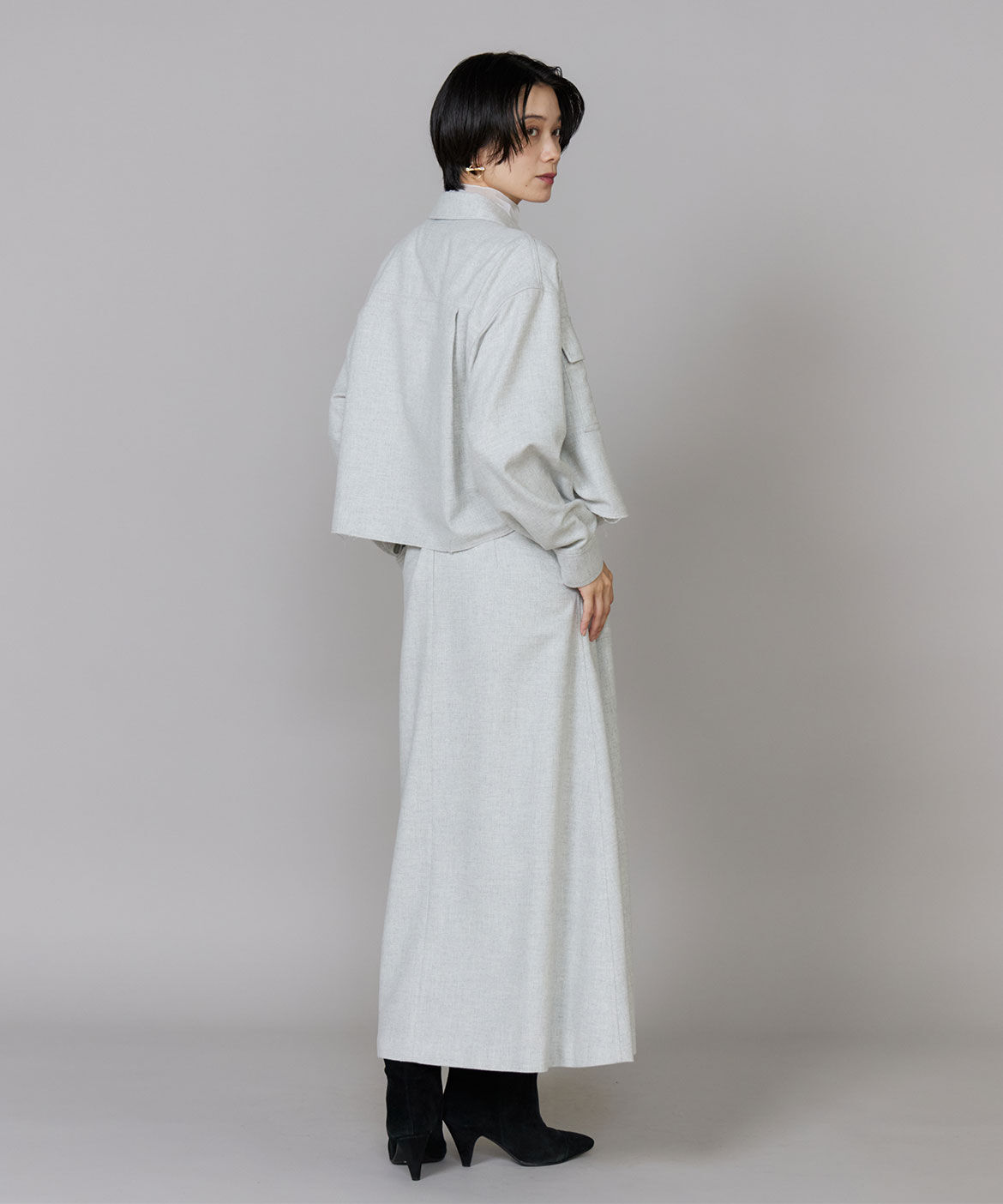 INED「Aﾗｲﾝﾌﾚｱｽｶｰﾄ《MANTECO》| 美しい落ち感と上質素材が惹き立てる大」|スカート|