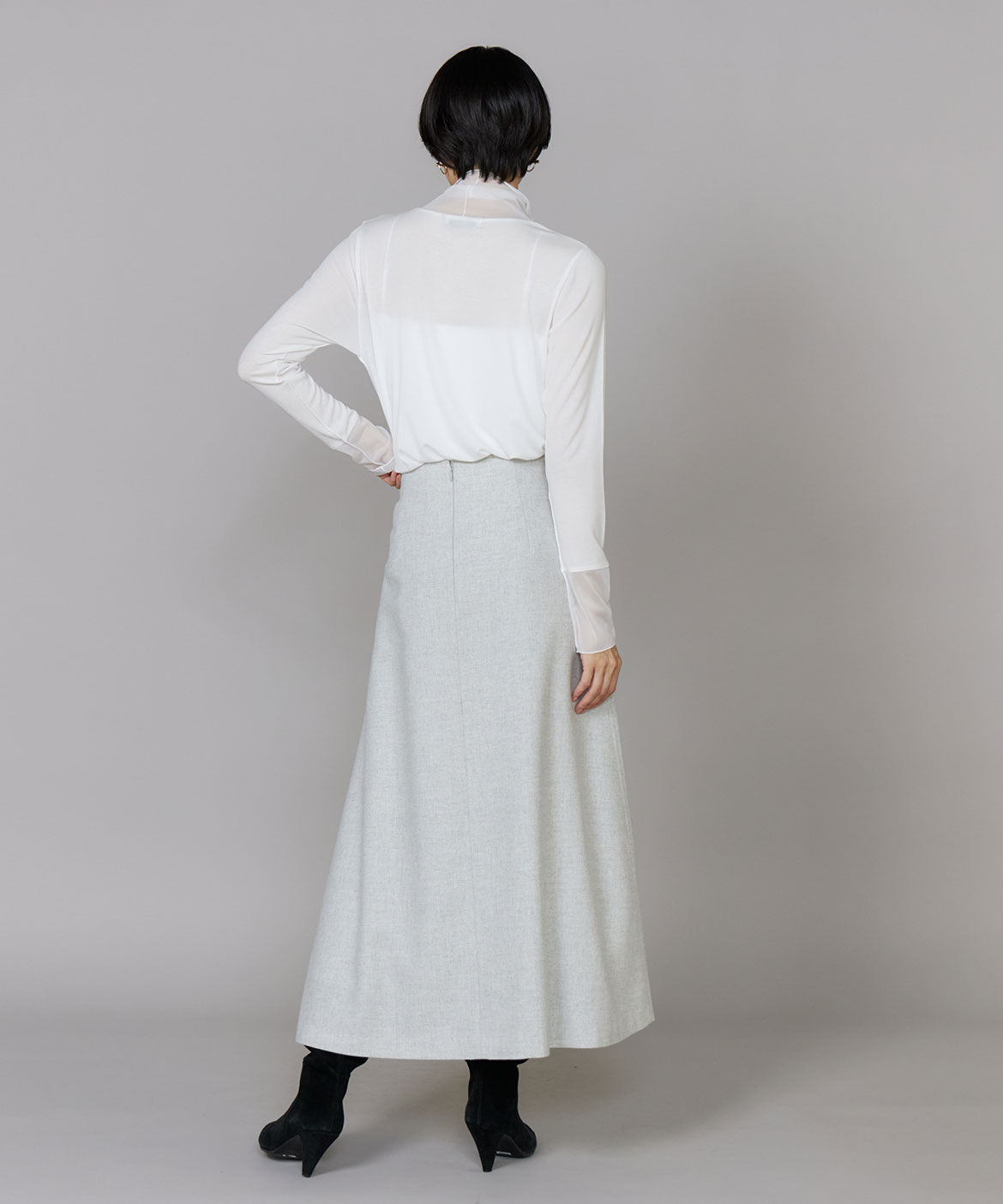 INED「Aﾗｲﾝﾌﾚｱｽｶｰﾄ《MANTECO》| 美しい落ち感と上質素材が惹き立てる大」|スカート|