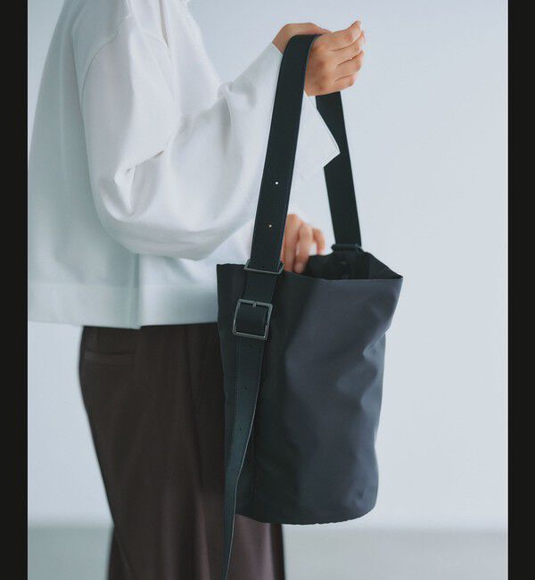 UNITED ARROWS green label relaxing「＜スタイリスト 兵藤千尋さんコラボ・PARTE＞2WAY バケットバッグ 撥水」|ショルダー・メッセンジャー|BLACK