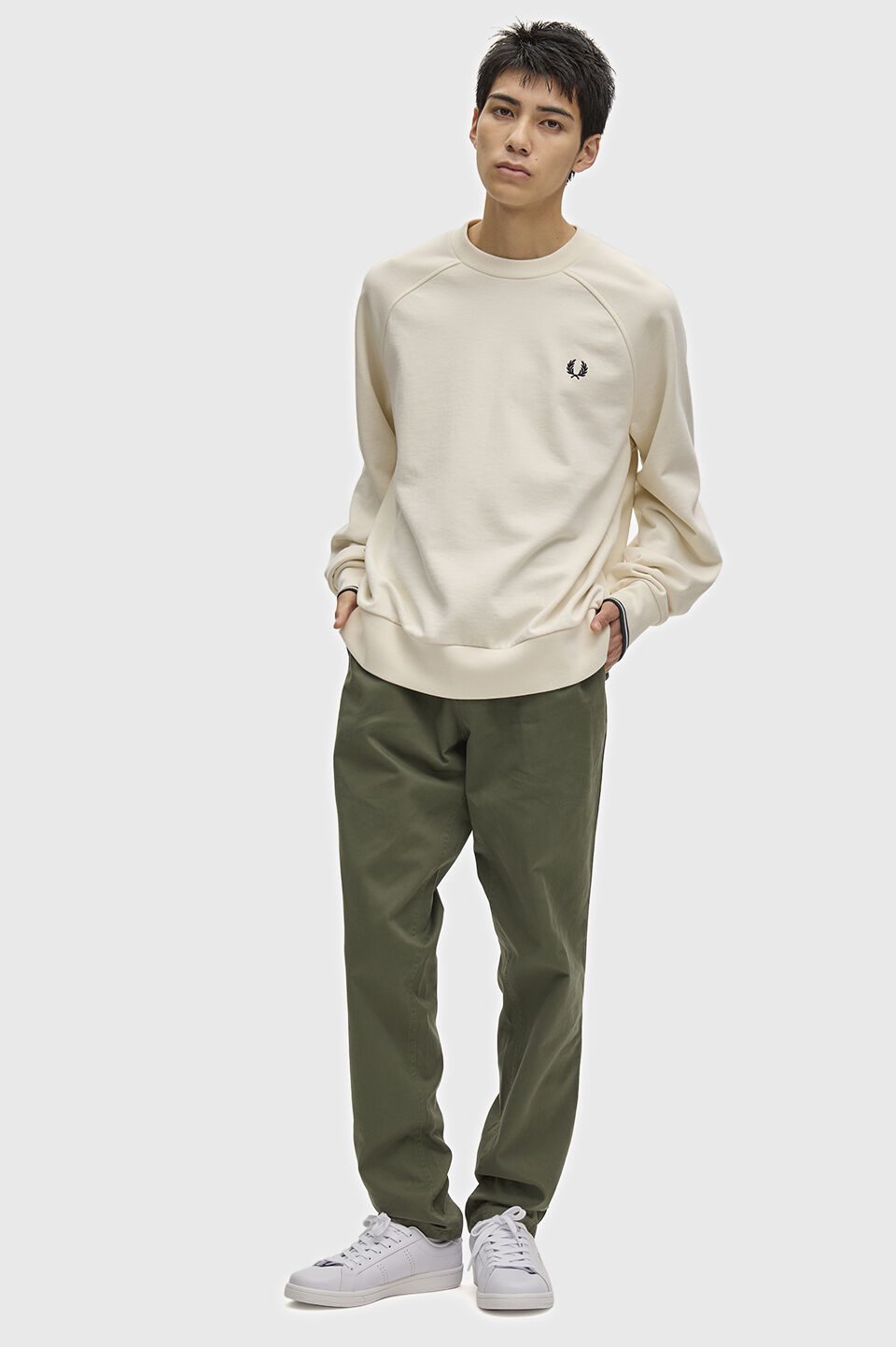 FRED PERRY 「FRED PERRY／Tipped Crew Neck Sweatshirt／ティップドクルーネックロゴスウェット」|スウェット・ジャージ|