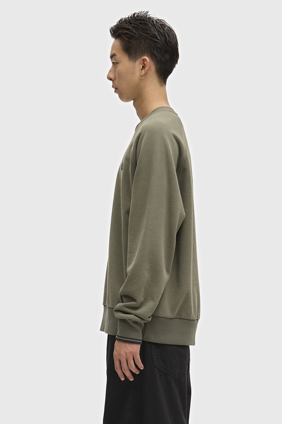 FRED PERRY 「FRED PERRY／Tipped Crew Neck Sweatshirt／ティップドクルーネックロゴスウェット」|スウェット・ジャージ|