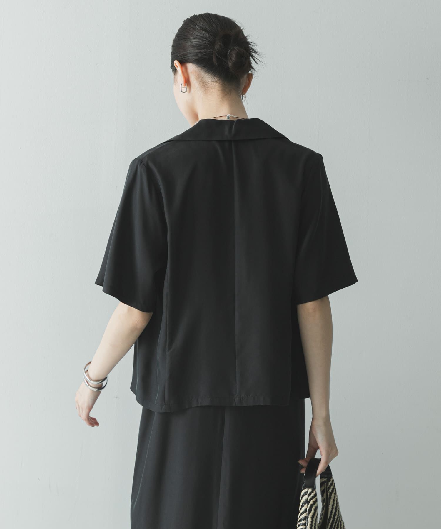 URBAN RESEARCH「『接触冷感』キュプラショートシャツ」|シャツ・ブラウス|