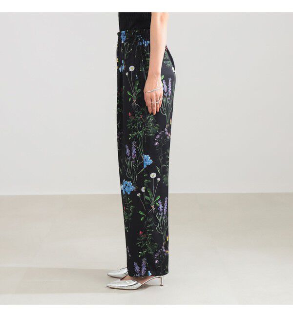 BEAMS SELECTION for WOMEN「TICCA / フラワー プリント パンツ」|チノ|