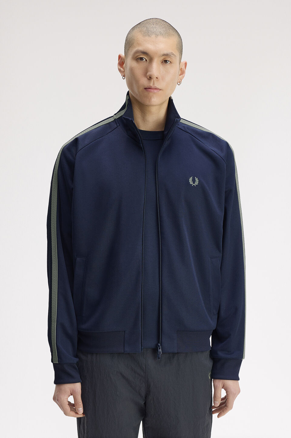 FRED PERRY 「FRED PERRY／Two Tone Mesh Tape Track Jacket／ツートーンメッシュテープトラックジャケット」|スウェット・ジャージ|