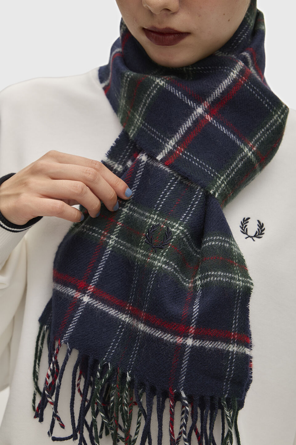 FRED PERRY 「FRED PERRY／Lambswool　Scarf／ワンポイントロゴ刺繍 チェック柄ラムウールマフラー」|マフラー|