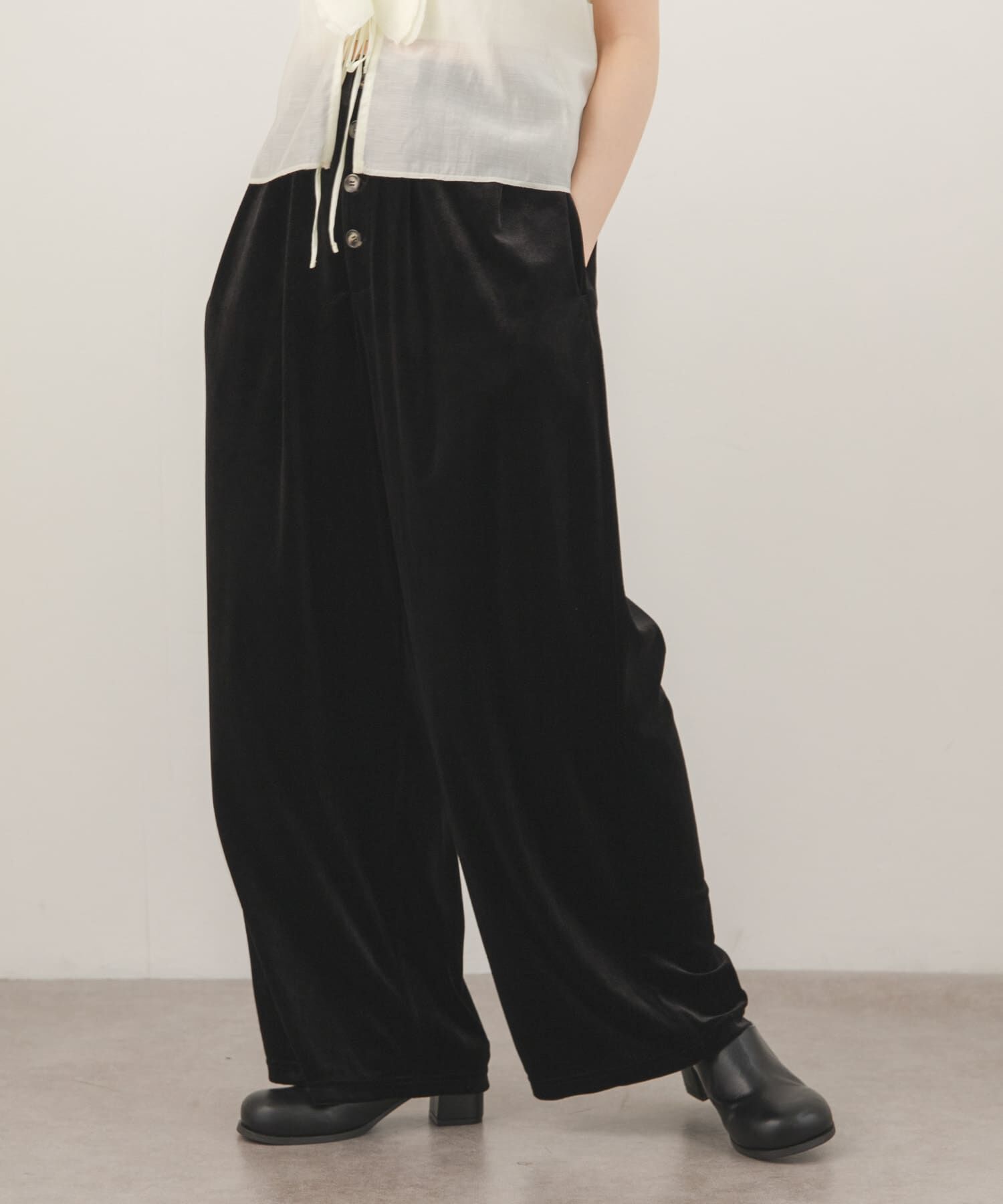  「フライボタンベロアパンツ」|その他|