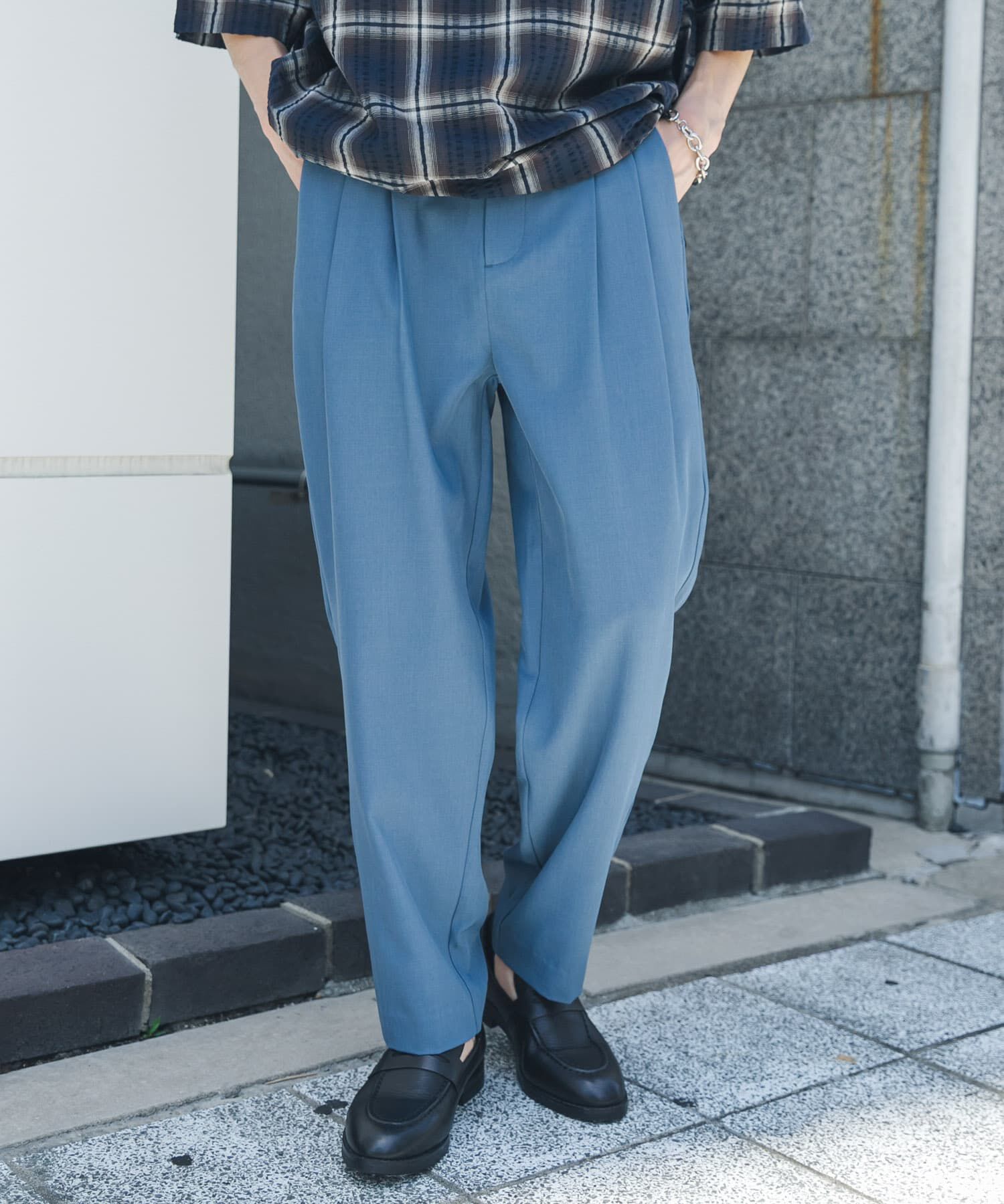 SENSE OF PLACE by URBAN RESEARCH「『速乾』ドライタッチ2タックテーパードパンツ」|その他|ブルー