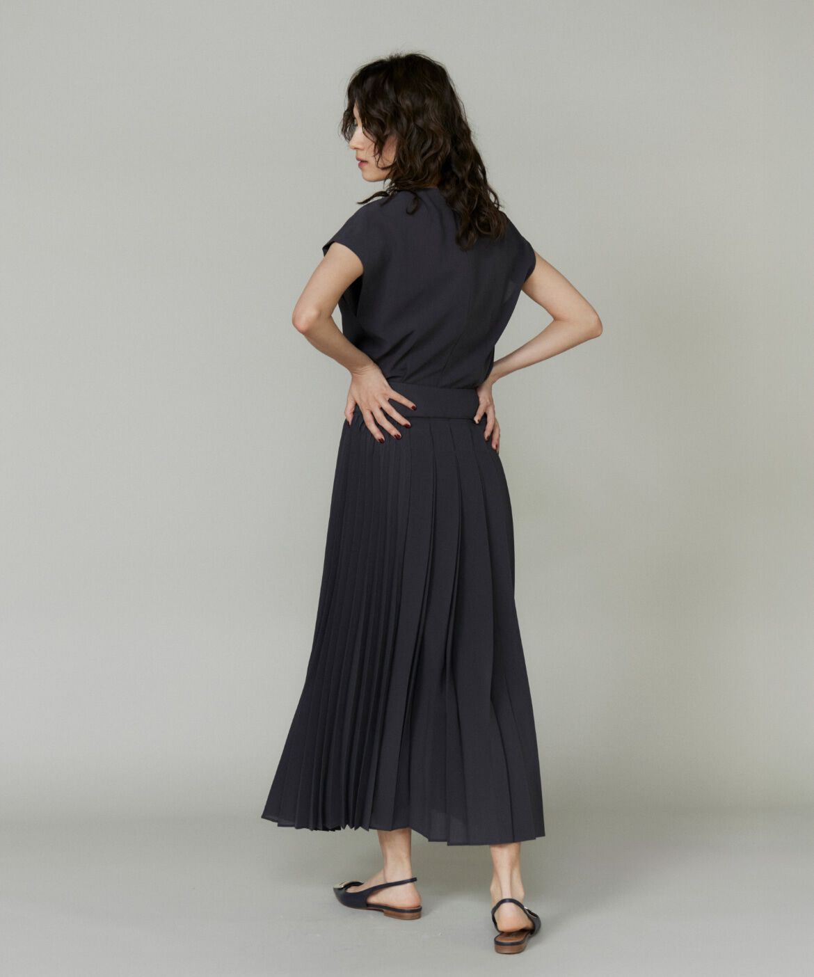 la veille by SUPERIOR CLOSET「《大きいサイズ》アシンメトリープリーツスカート　」|スカート|