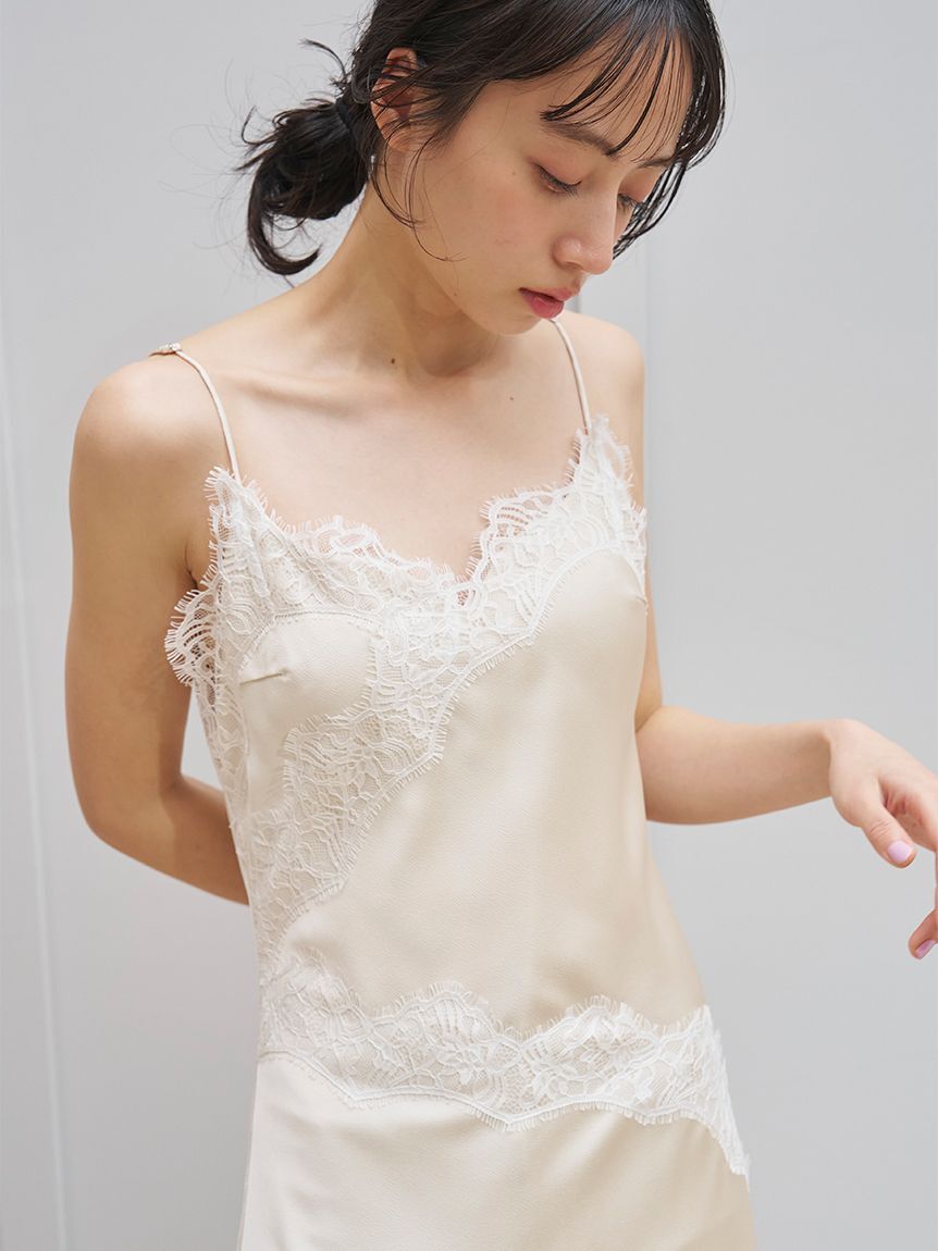 SNIDEL「レーストリムサテンキャミワンピース」|ワンピース|