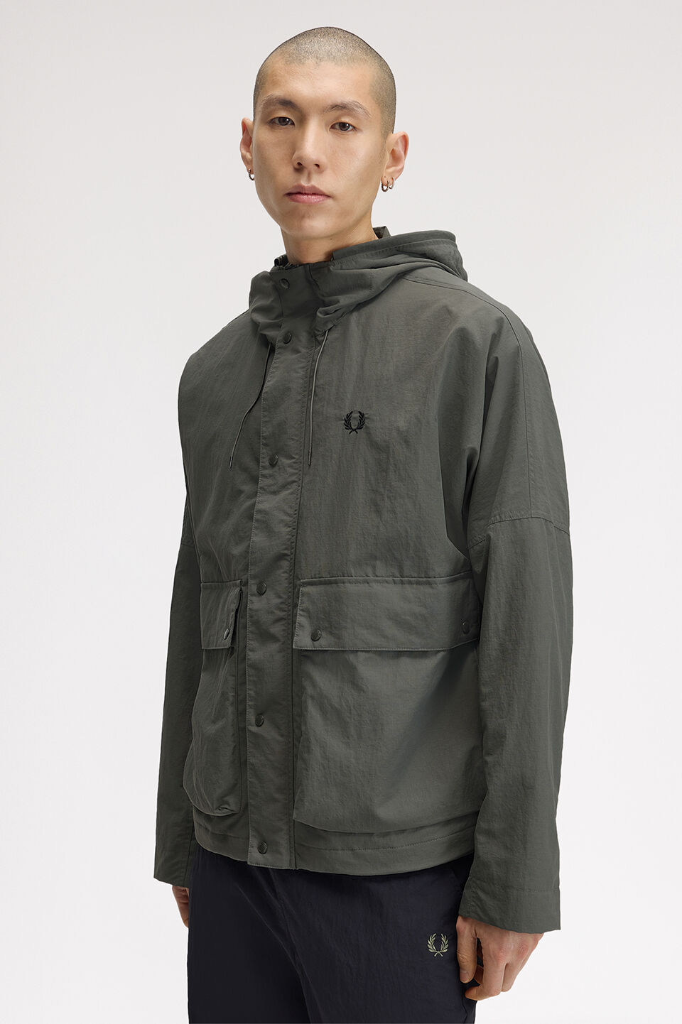 FRED PERRY 「FRED PERRY／Cropped Ripstop Parka／クロップドリップストップパーカ」|ブルゾン・スタジャン|