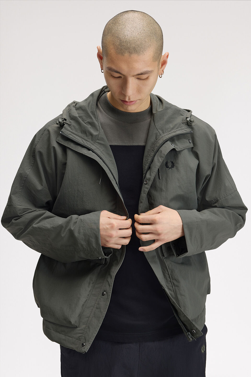 FRED PERRY 「FRED PERRY／Cropped Ripstop Parka／クロップドリップストップパーカ」|ブルゾン・スタジャン|