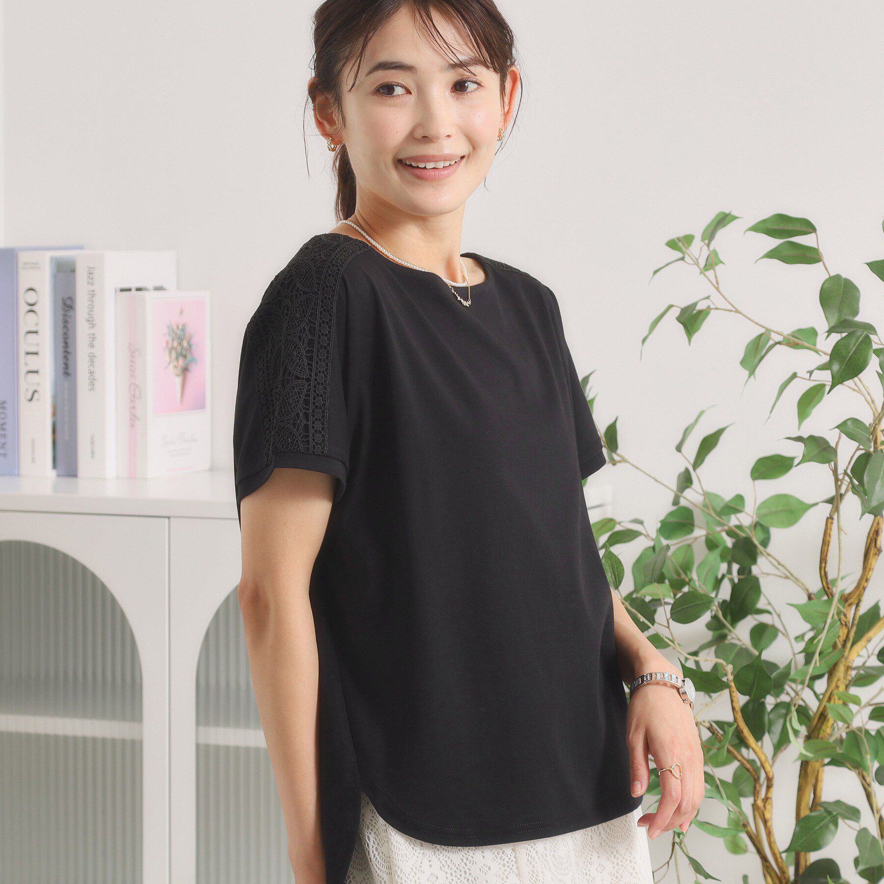 ITS&rsquo;DEMO「【冷感／遮熱】肩レースTシャツ」|Tシャツ・カットソー|