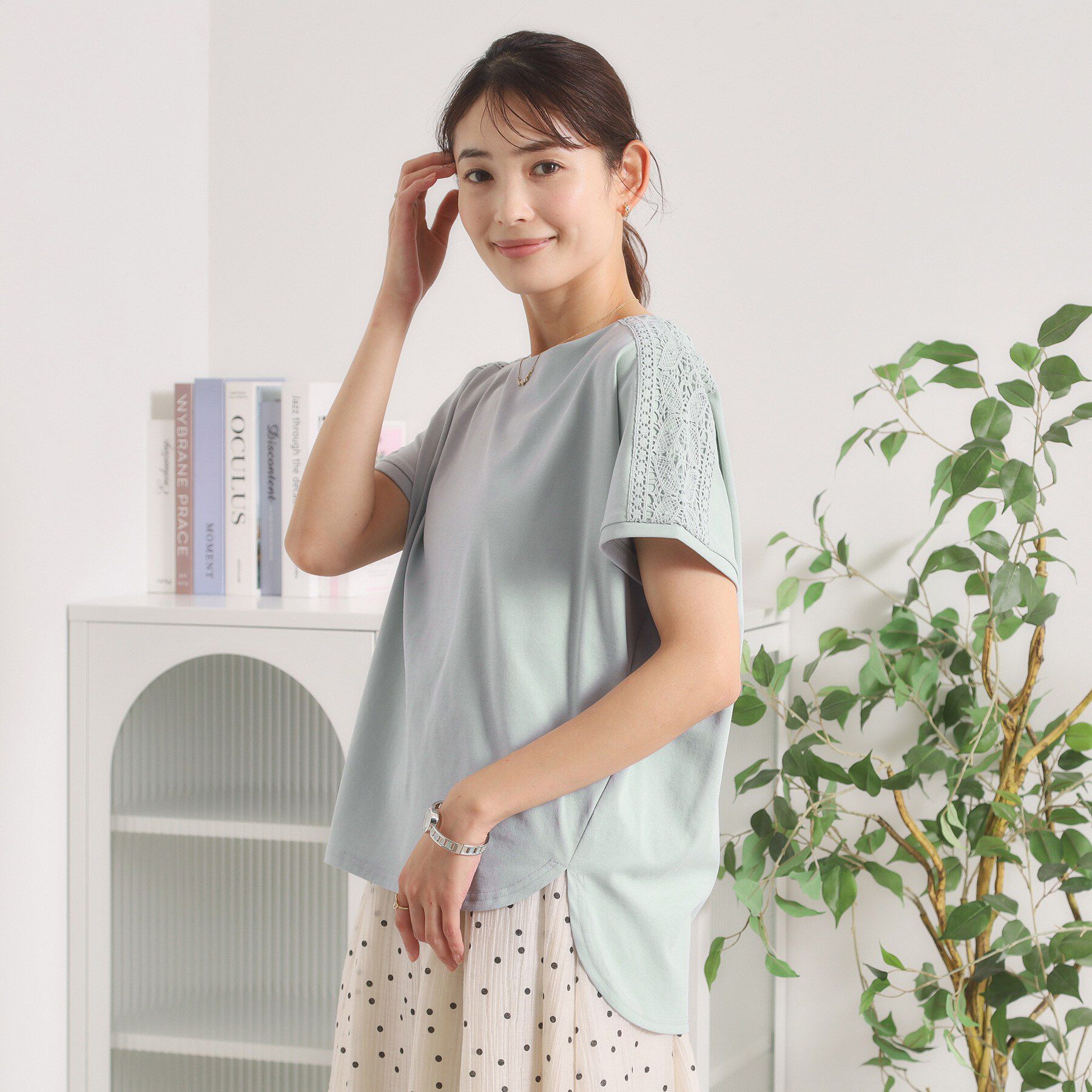 ITS&rsquo;DEMO「【冷感／遮熱】肩レースTシャツ」|Tシャツ・カットソー|サックスブルー(09