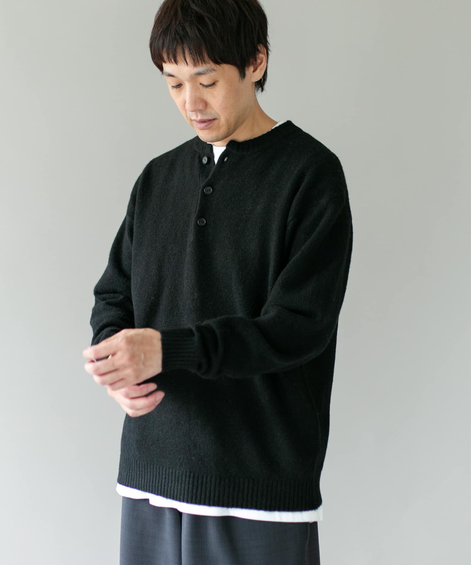 URBAN RESEARCH DOORS「『WEB限定』ウール混もちもちヘンリーネックニット」|ニット・セーター|