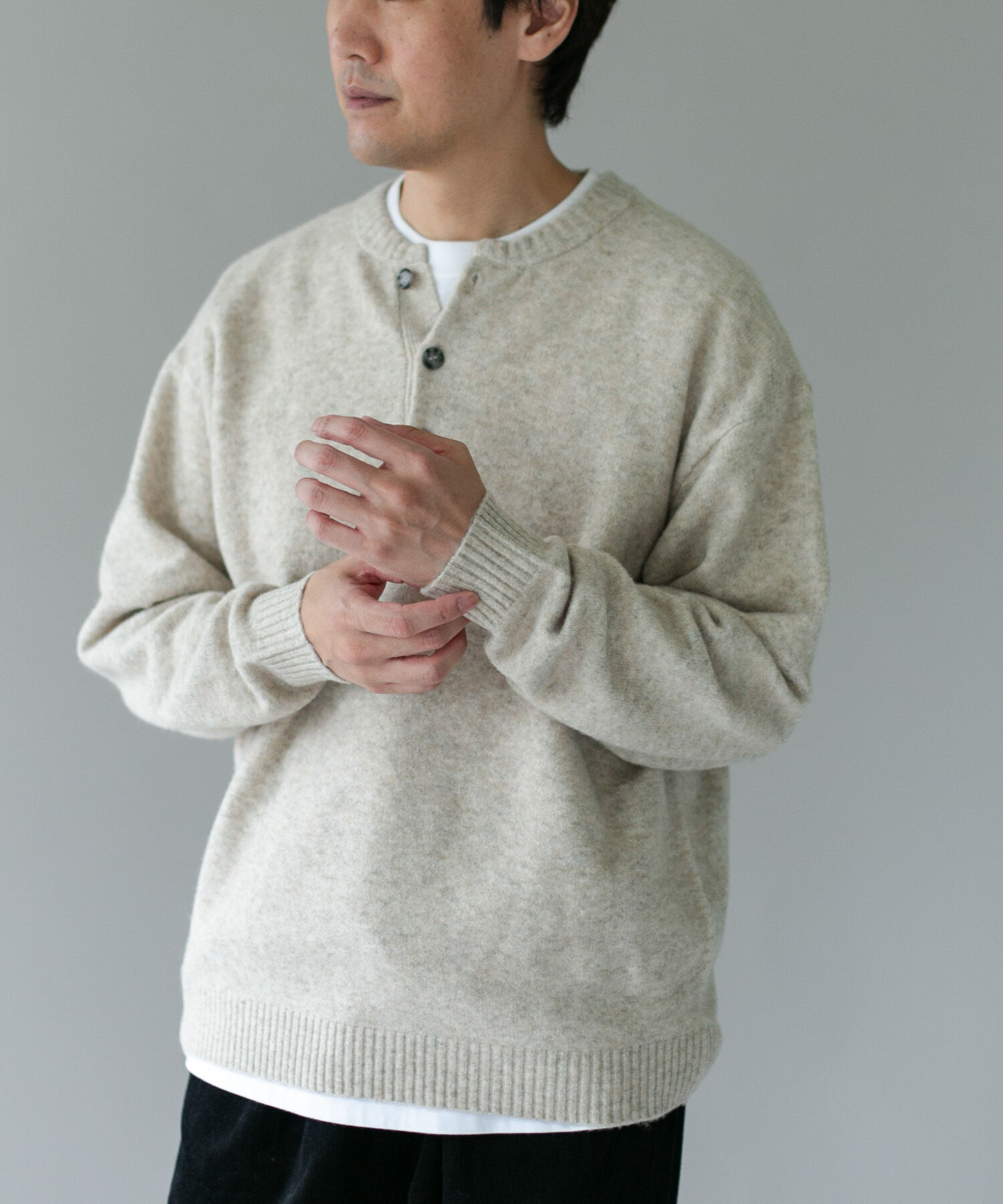 URBAN RESEARCH DOORS「『WEB限定』ウール混もちもちヘンリーネックニット」|ニット・セーター|