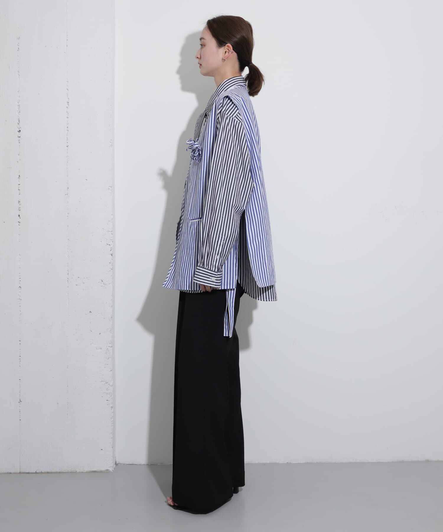 SENSE OF PLACE by URBAN RESEARCH「hxcyyd &times; SOP　ストライプフラワーコサージュシャツベスト(UNISEX)」|ベスト・ジレ|