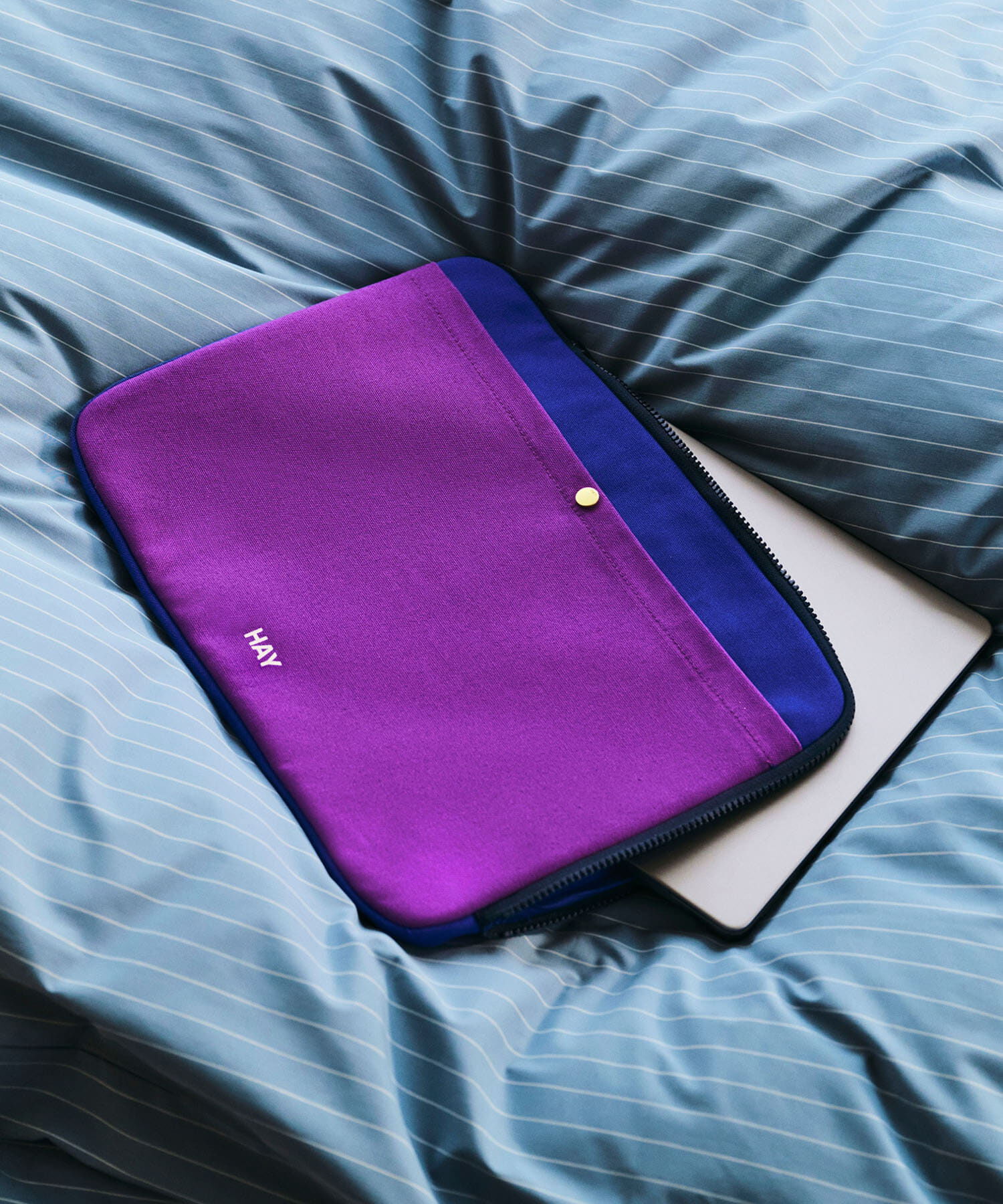 SENSE OF PLACE by URBAN RESEARCH「HAY　Multi Laptop Cover」|その他|