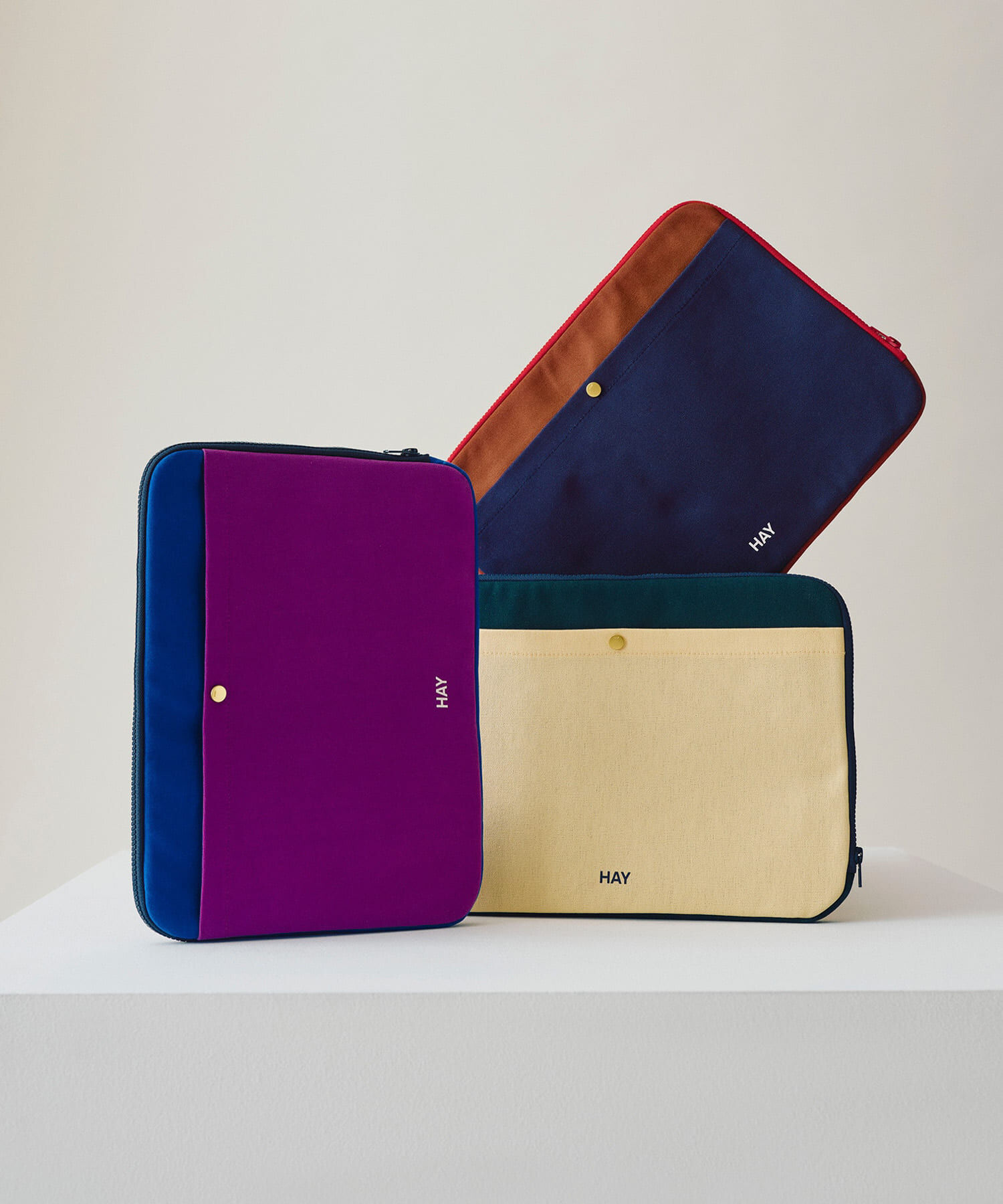 SENSE OF PLACE by URBAN RESEARCH「HAY　Multi Laptop Cover」|その他|