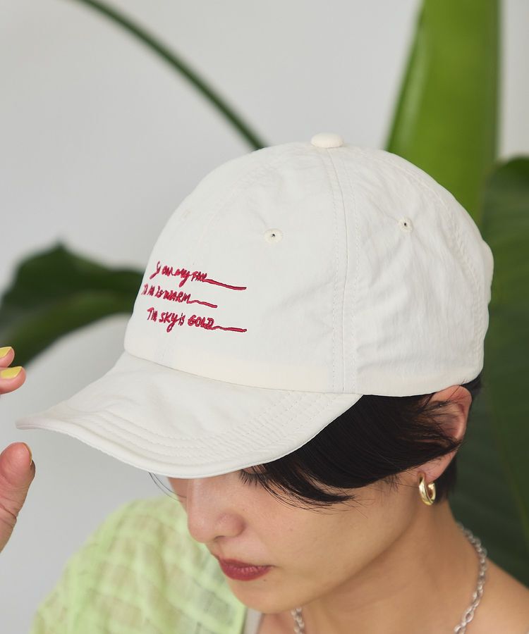 AMERICAN HOLIC「【マルチ機能】折りたたみ手描き刺繍キャップ」|その他|