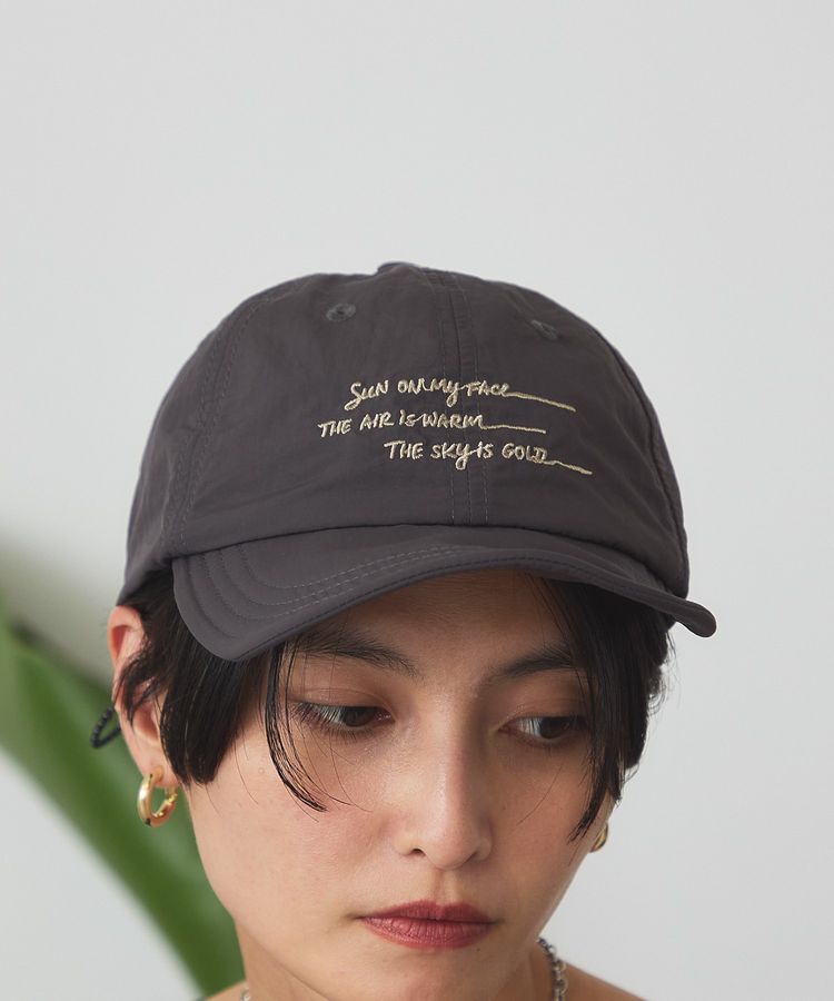 AMERICAN HOLIC「【マルチ機能】折りたたみ手描き刺繍キャップ」|その他|Charcoal Gray