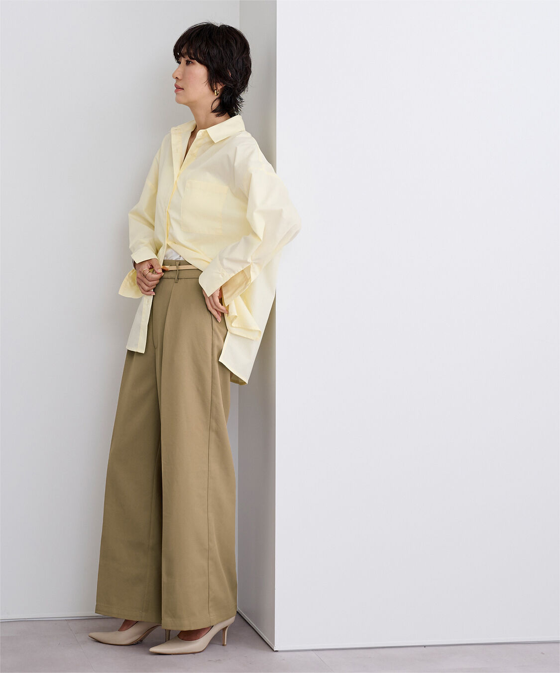 ur's「センタープレスタックワイドパンツ」|スラックス|