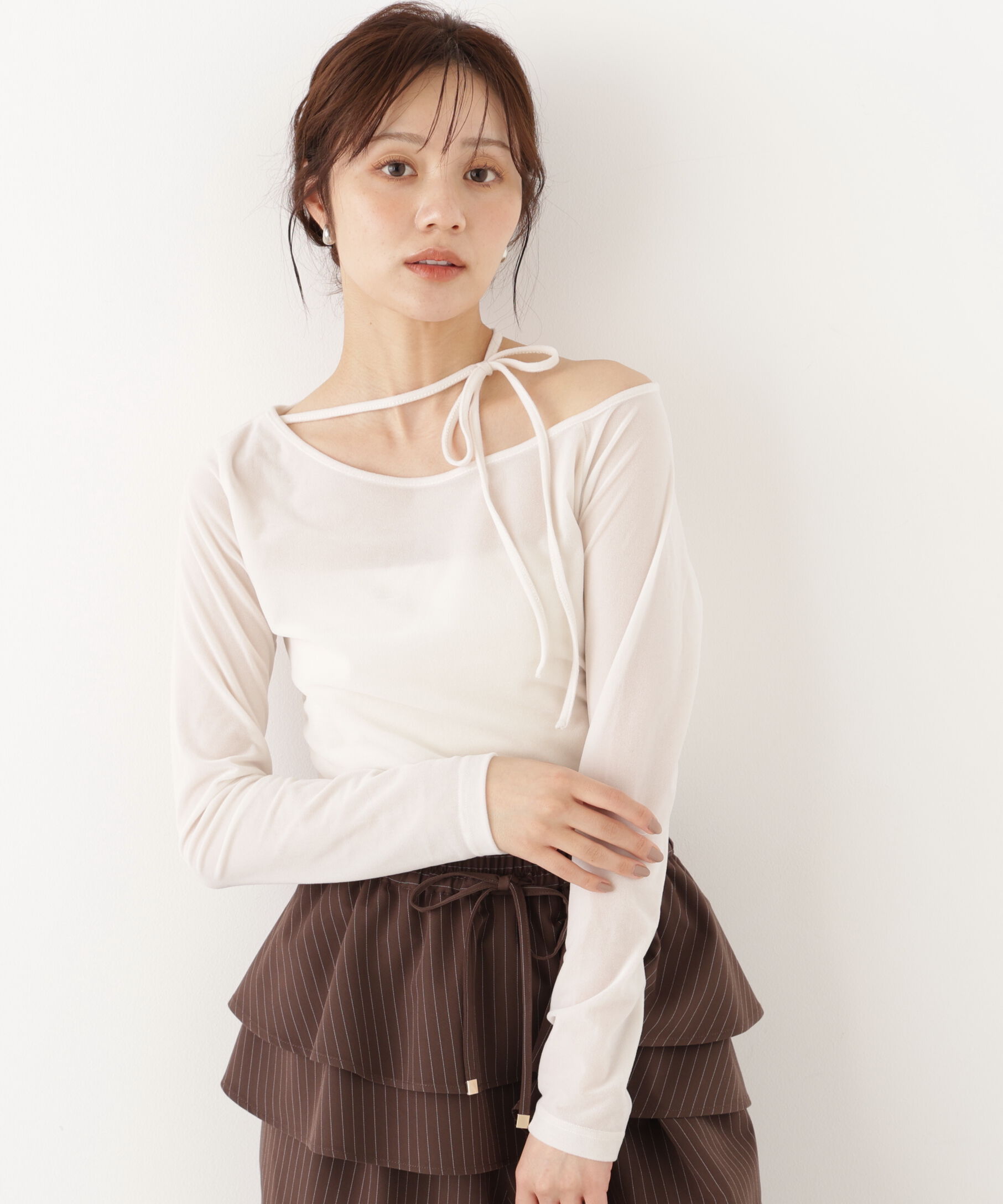  「＜a/mie＞リボンシアーベロアカットソー」|Tシャツ・カットソー|