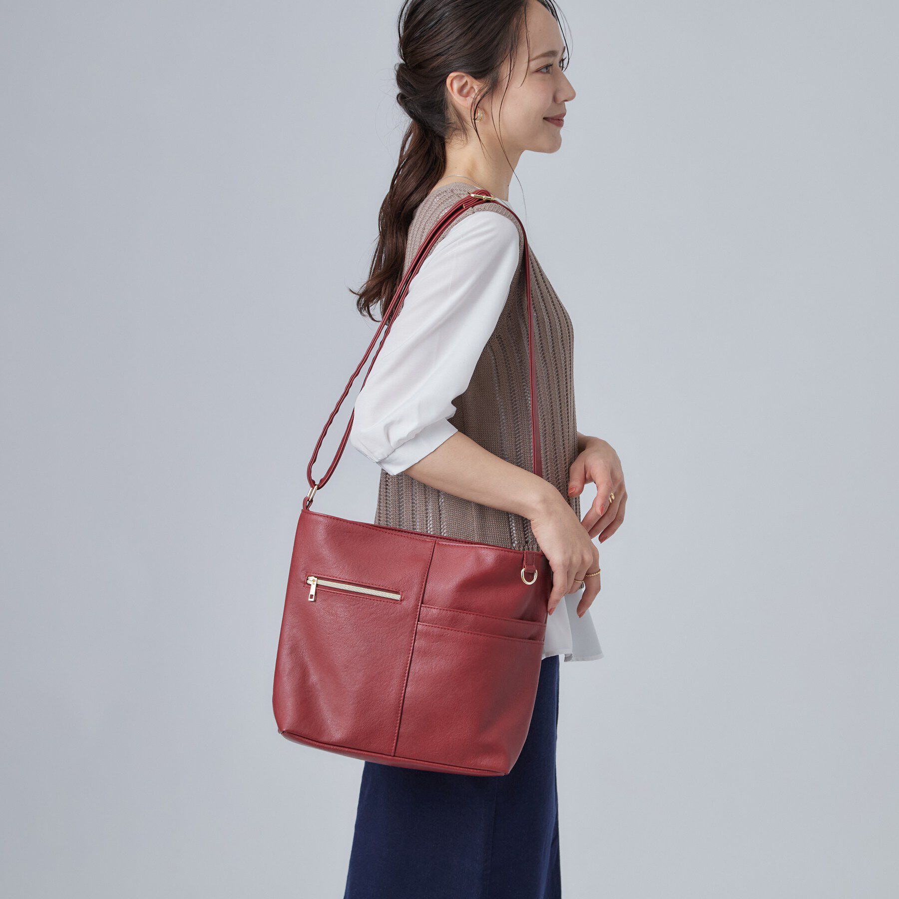 SHOO･LA･RUE「【多収納/汚れが目立ちにくい】8ポケット合皮2WAY ショルダーバッグ」|ショルダー・メッセンジャー|
