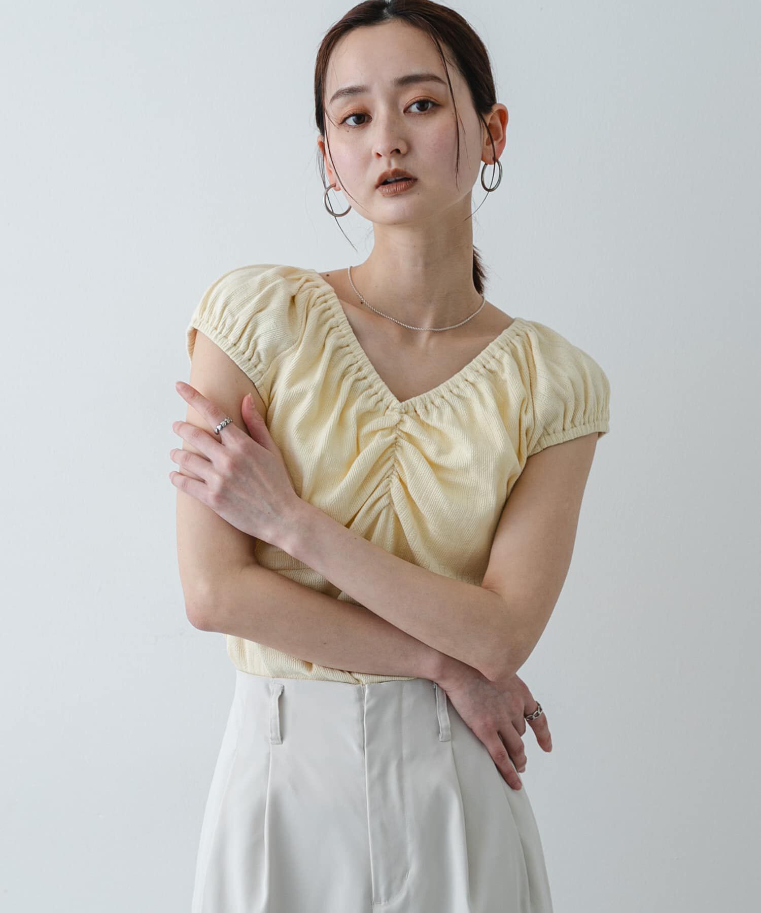 SENSE OF PLACE by URBAN RESEARCH「ギャザーネックカットトップ」|Tシャツ・カットソー|