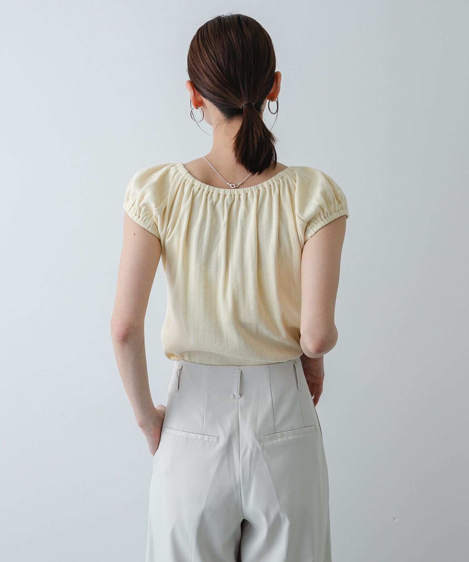 SENSE OF PLACE by URBAN RESEARCH「ギャザーネックカットトップ」|Tシャツ・カットソー|