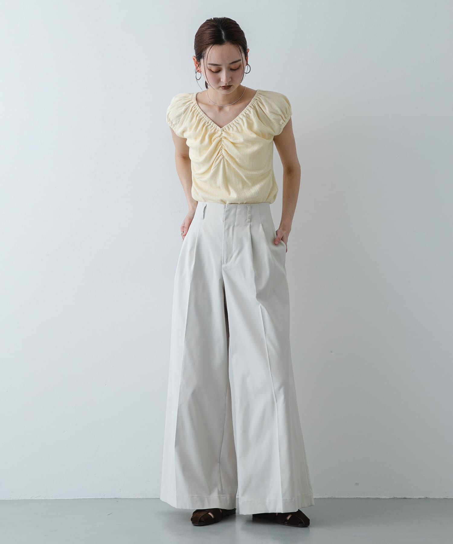 SENSE OF PLACE by URBAN RESEARCH「ギャザーネックカットトップ」|Tシャツ・カットソー|