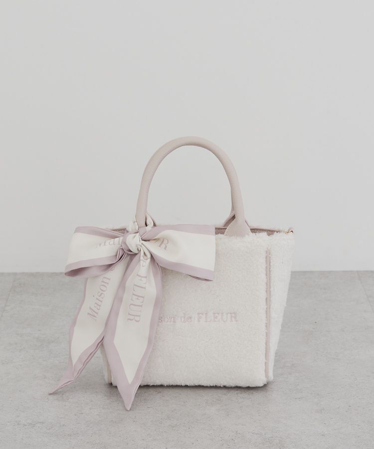 Maison de FLEUR「スカーフ付きボア2WaySトートバッグ」|トートバッグ|ピンクベージュ