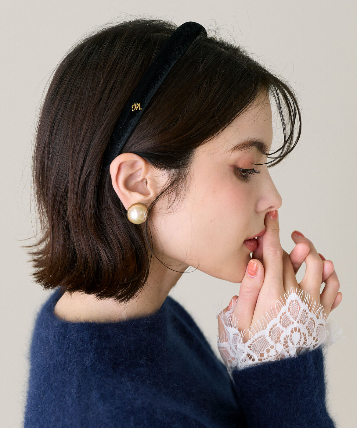 Maglie le cassetto「Mﾁｬｰﾑ付ﾍﾞﾛｱｶﾁｭｰｼｬ|いつものｽﾀｲﾘﾝｸﾞを華やかに格  」|ヘアバンド|
