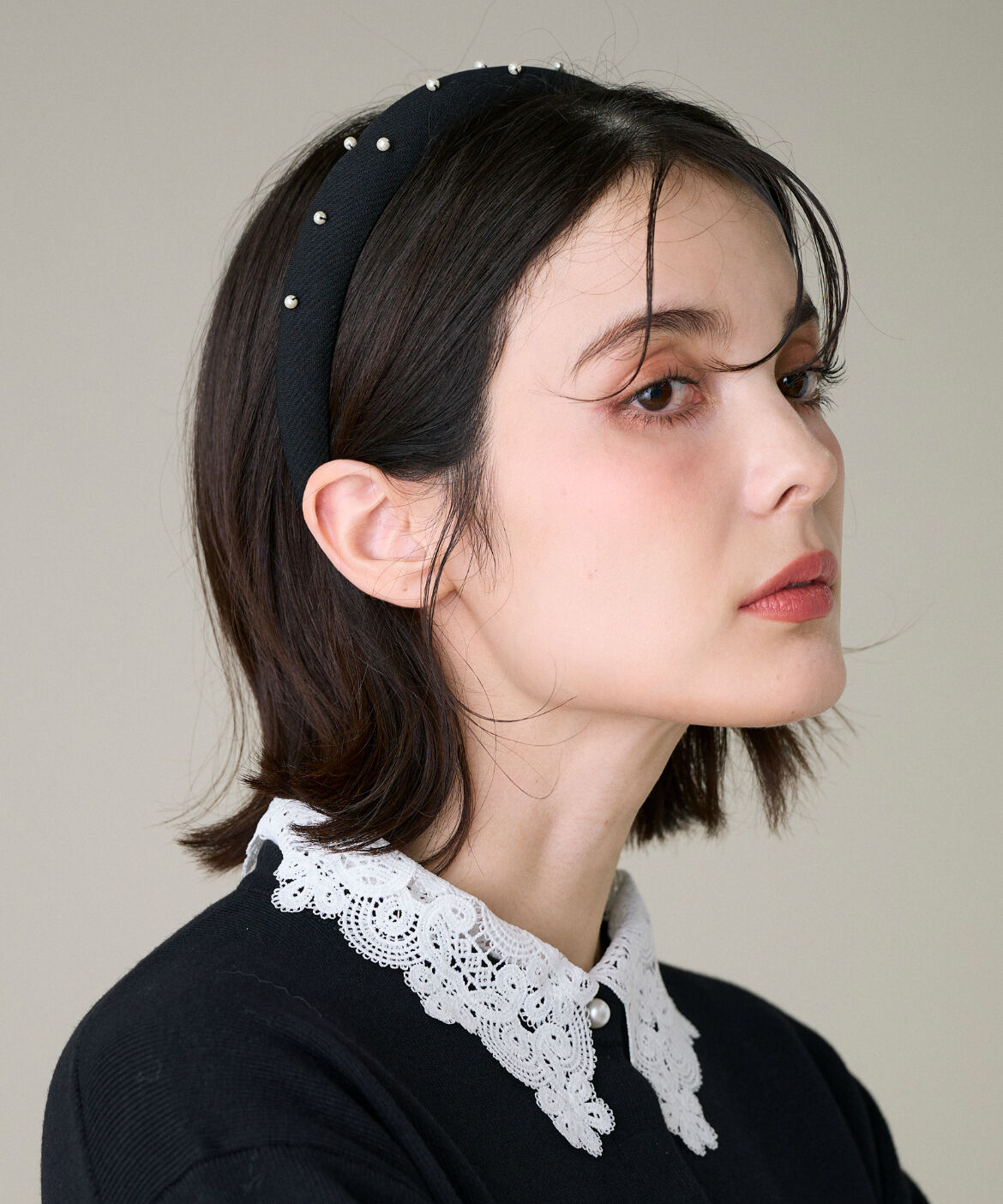 Maglie le cassetto「パールカチューシャ｜顔まわりを華やかに彩る上品なパールカチューシャ」|ヘアバンド|