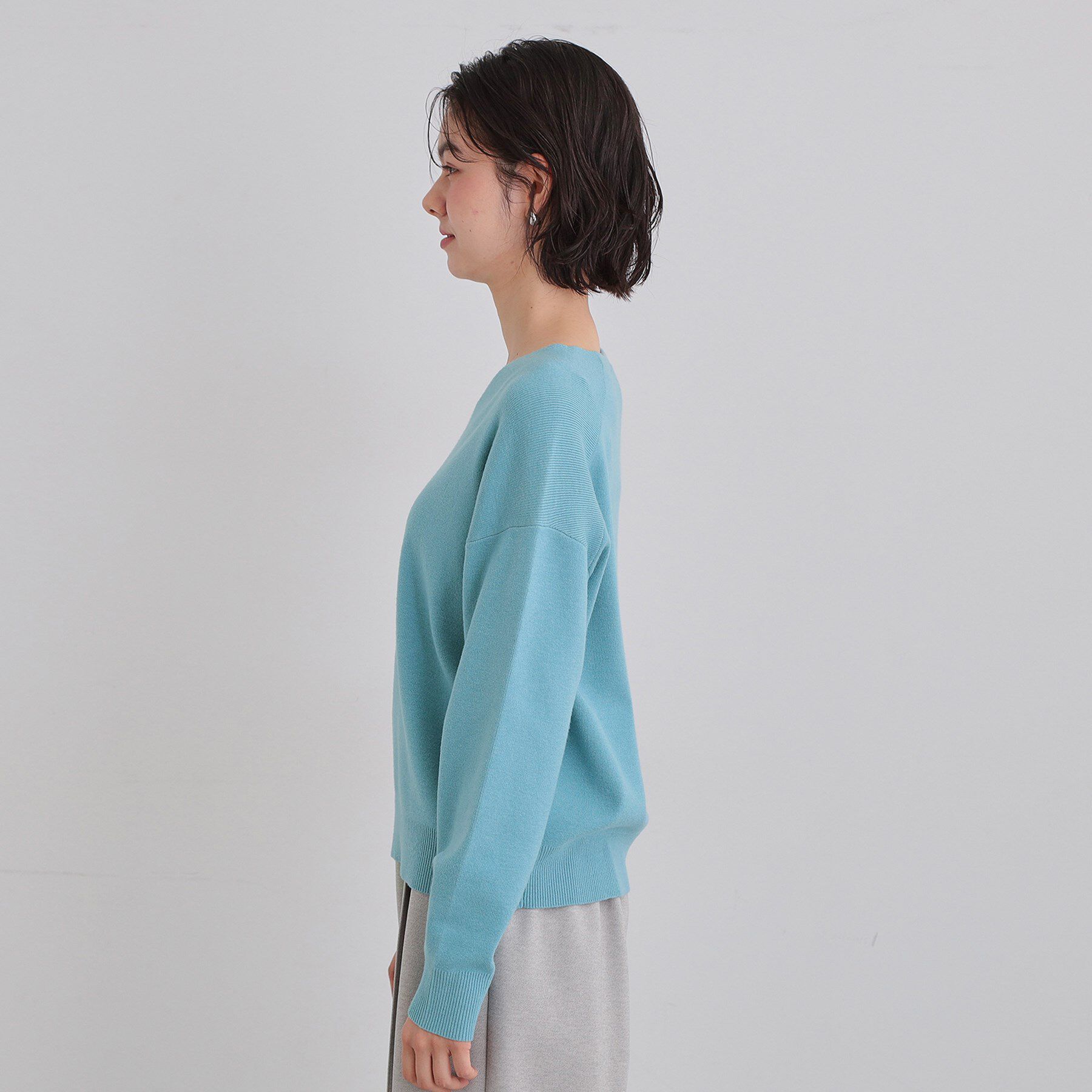 THE SHOP TK「【すっきりシルエットが叶う】大人のためのVネックニット/毛玉になりにくい/静電気防止/洗濯機OK」|ニット・セーター|