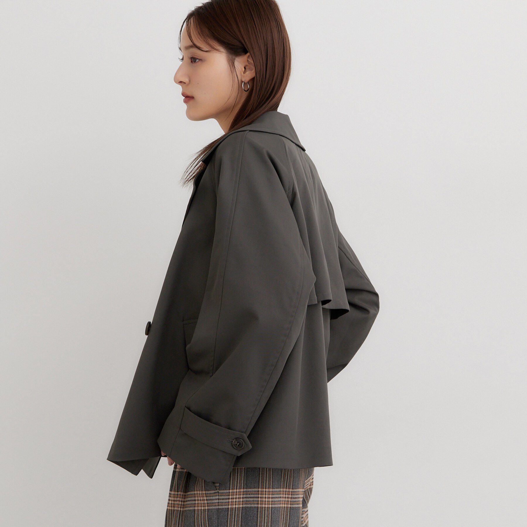 THE SHOP TK「羽織るだけでこなれ見え ショートトレンチコート」|トレンチコート|