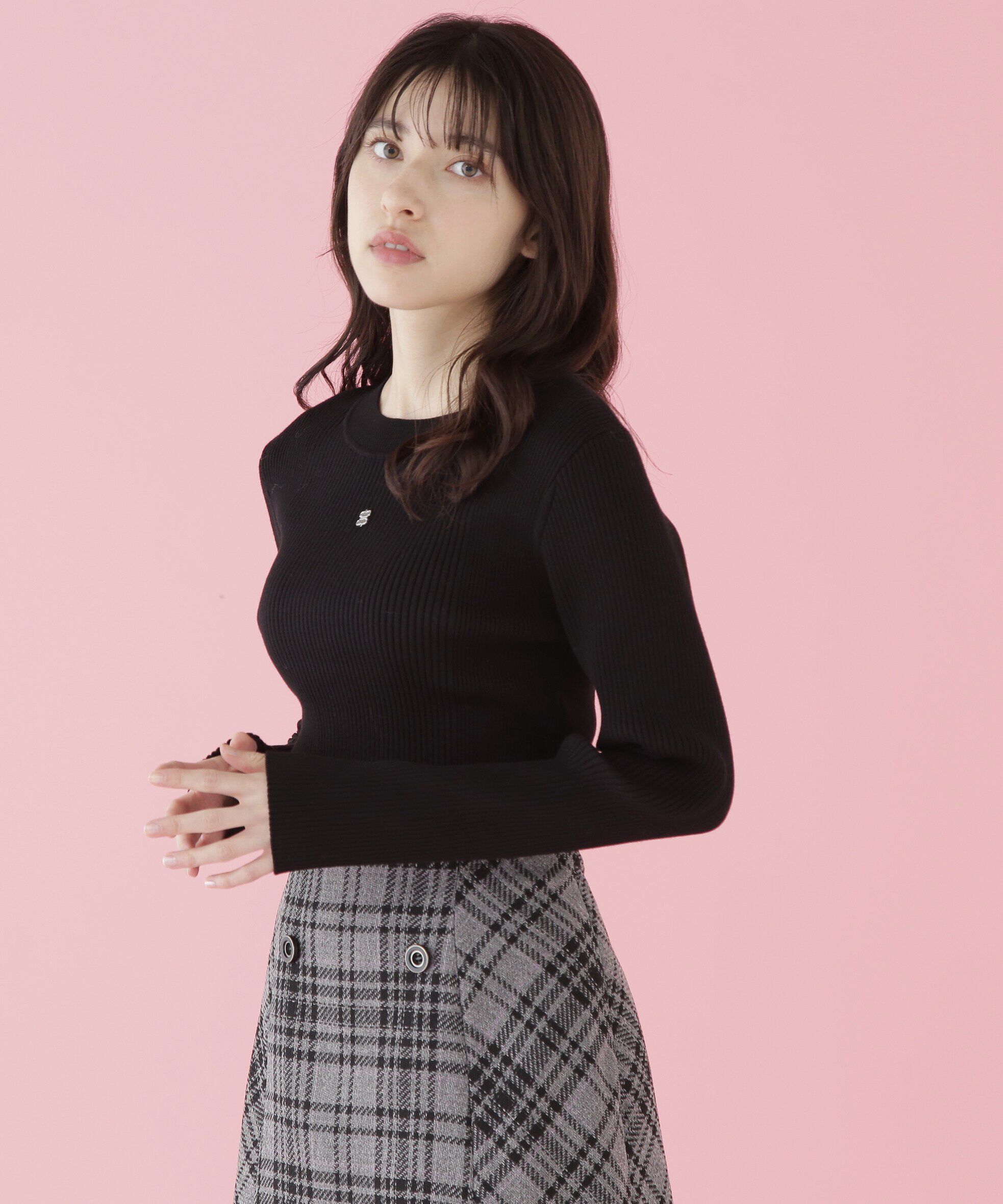  「長袖リブデザインロゴプレートニット」|ニット・セーター|