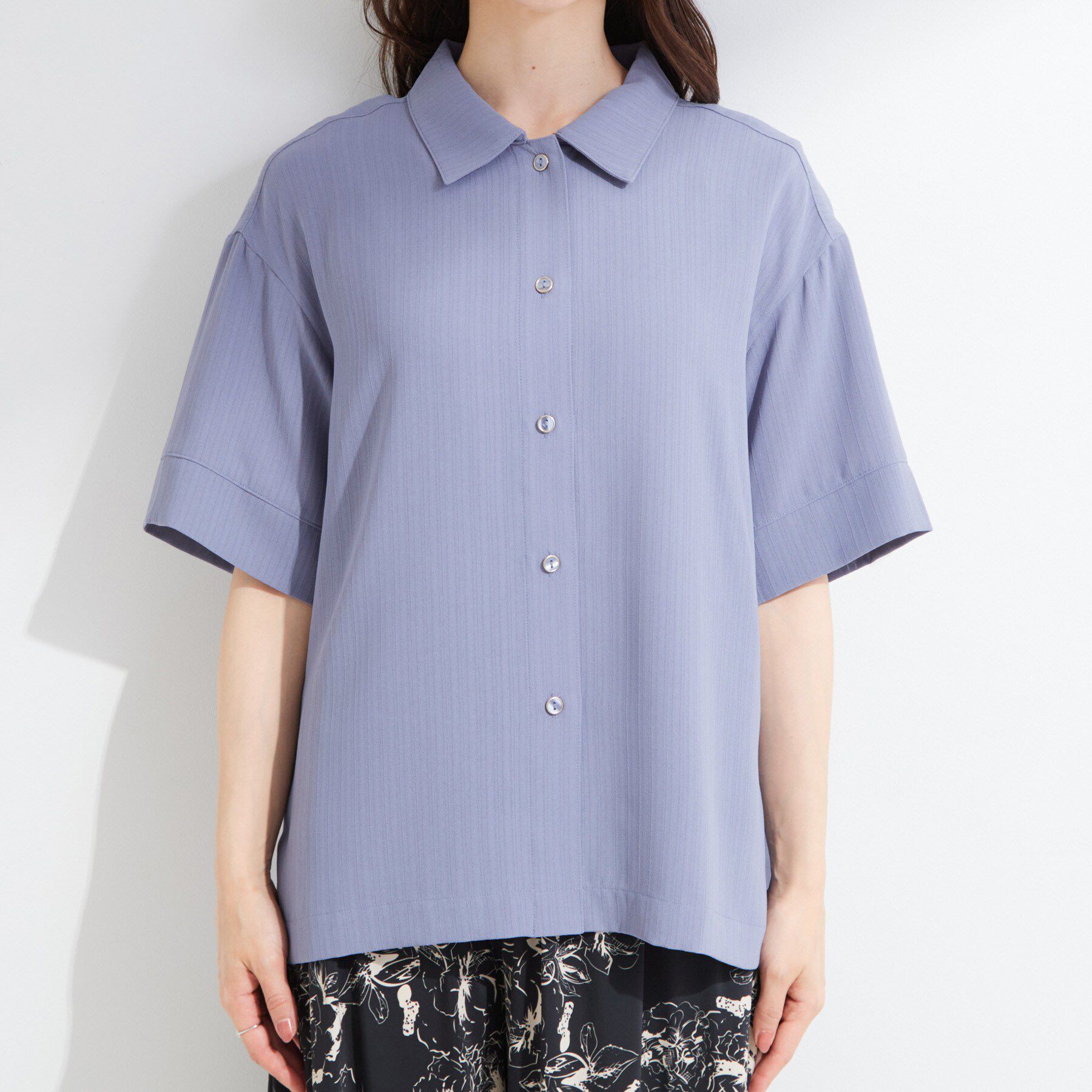 SHOO･LA･RUE「【通気性〇/UV/S-LL】洗濯後しわになりにくい とろみストライプシャツ」|シャツ・ブラウス|