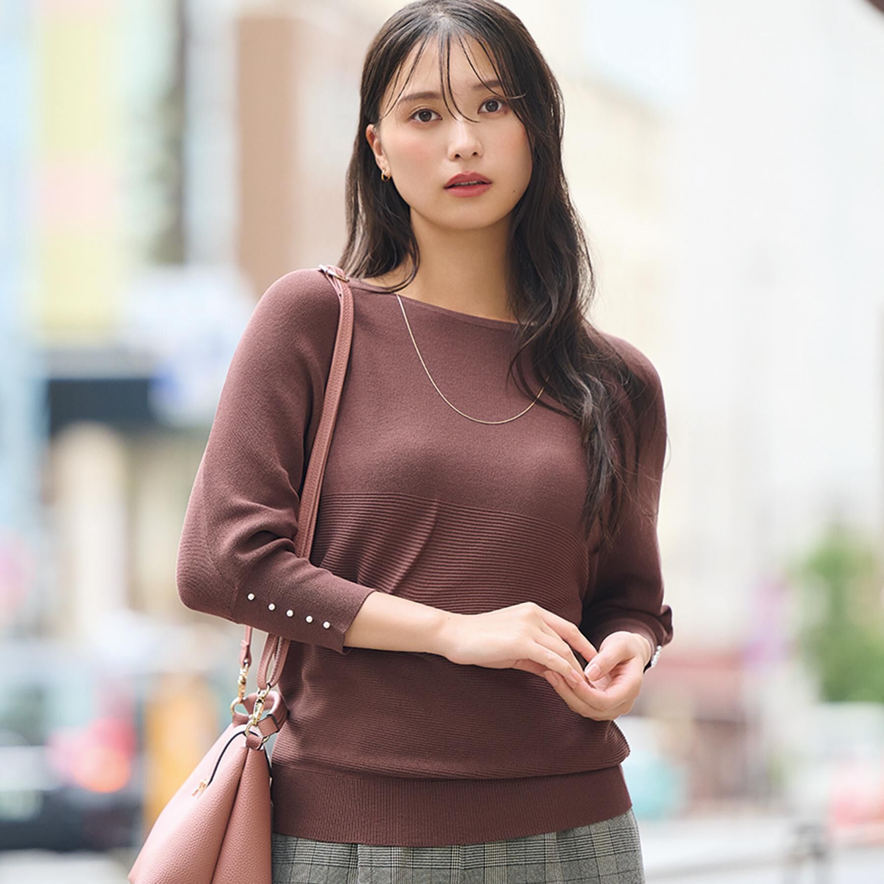 SHOO･LA･RUE「【毛玉になりにくい】パール調ボタンが女性らしさをプラス ガーター切替 7分袖ドルマンニット」|ニット・セーター|